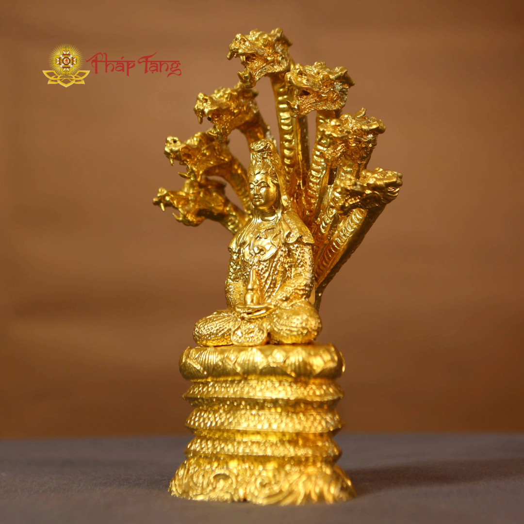 BỒ TÁT QUAN ÂM ĐƯỢC RẮN THẦN NAGA CHE MƯA DÁT VÀNG 20CM