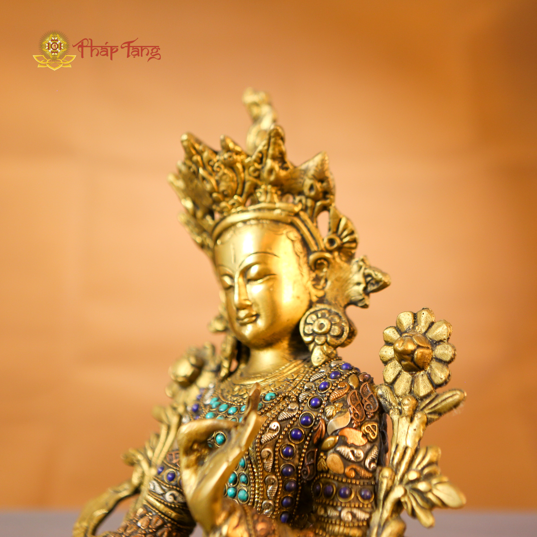 BỒ TÁT TARA TRẮNG ĐỒNG ĐÍNH ĐÁ ẤN ĐỘ 28CM