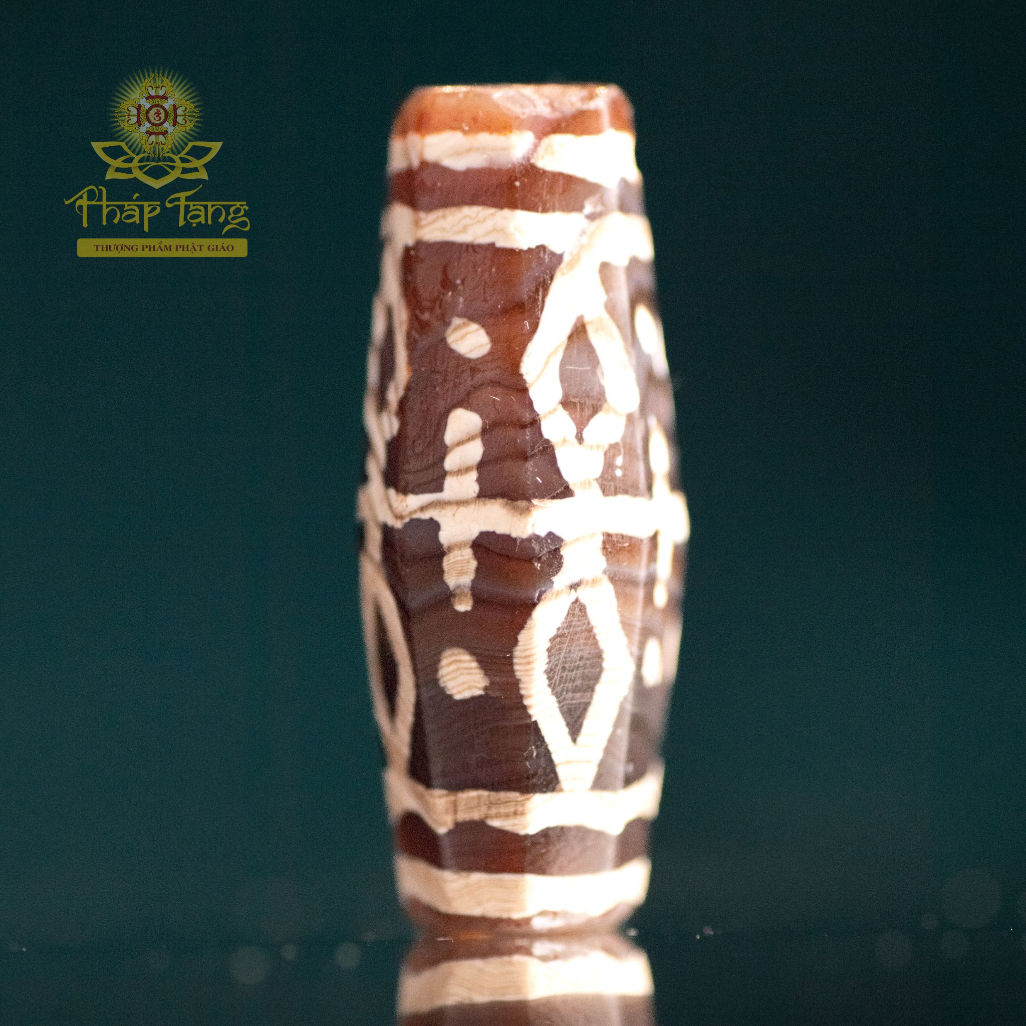 Đá Carnelian Cổ (6.8g) Dáng Bát Giác Họa Tiết Kim Cương (Vajra)