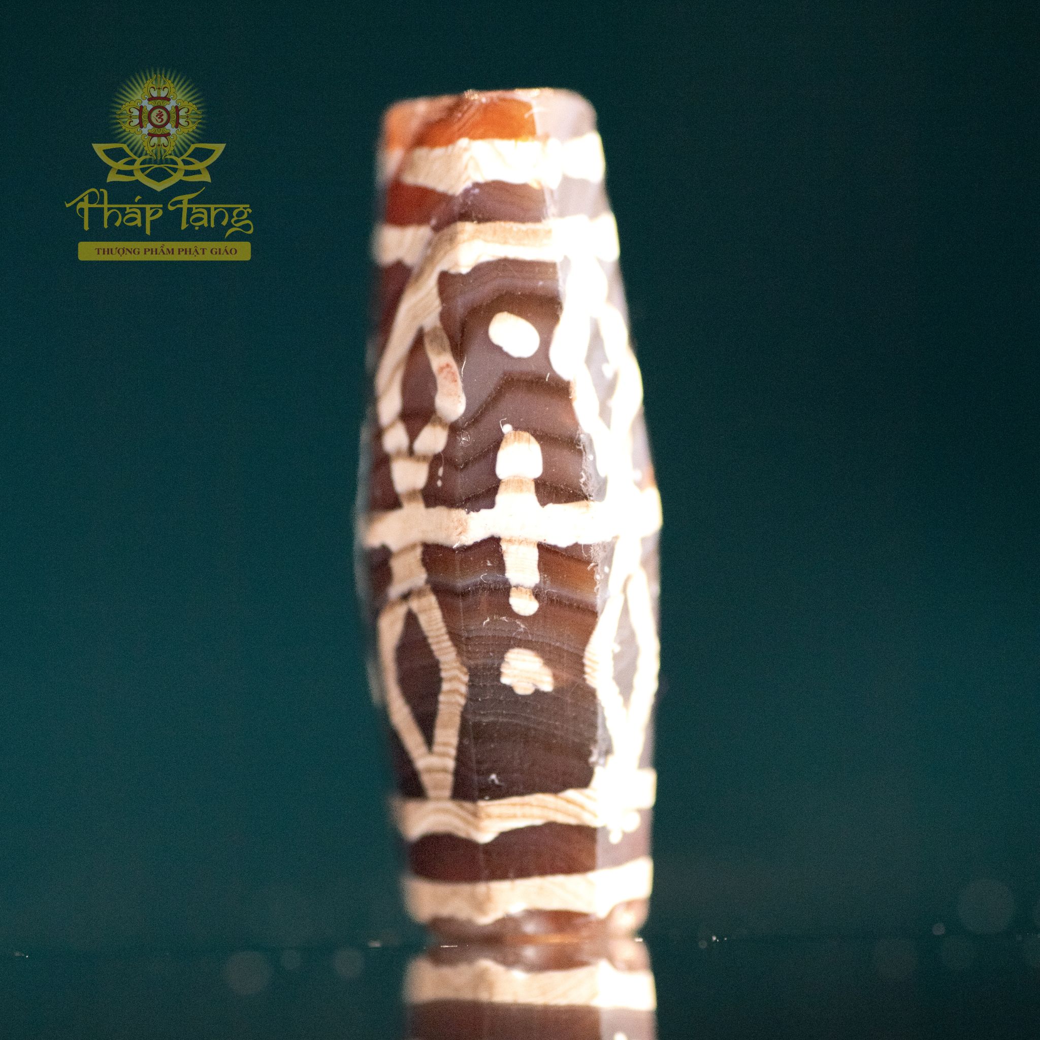 Đá Carnelian Cổ (6.8g) Dáng Bát Giác Họa Tiết Kim Cương (Vajra)