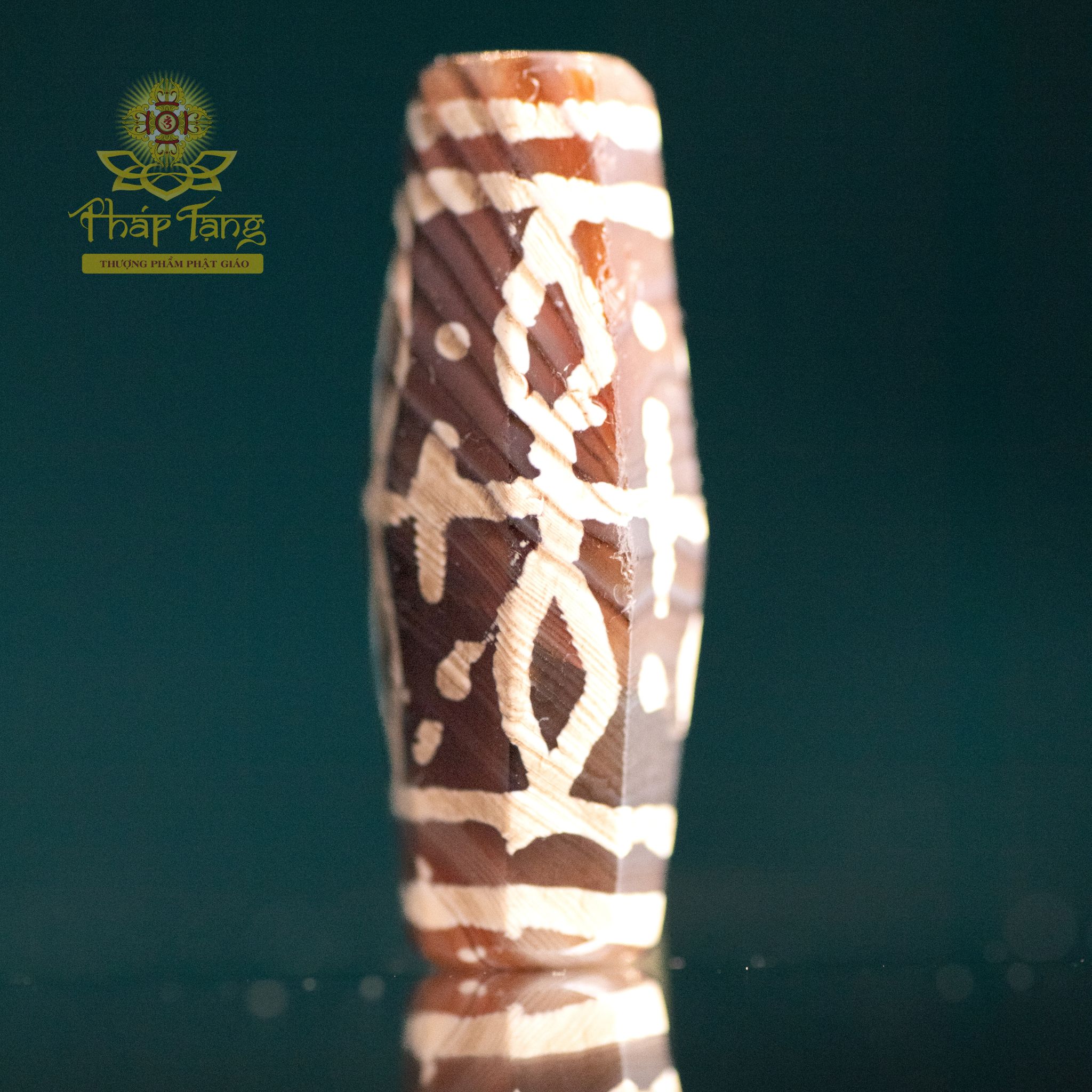 Đá Carnelian Cổ (6.8g) Dáng Bát Giác Họa Tiết Kim Cương (Vajra)