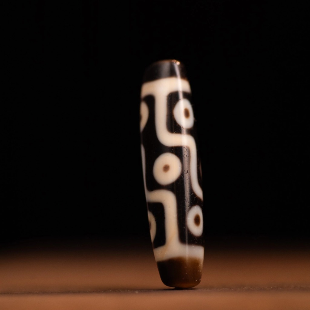 Dzi 9 Mắt Dẹt Truyền Thừa Tibet 4.2CM - Thành Tựu Viên Mãn