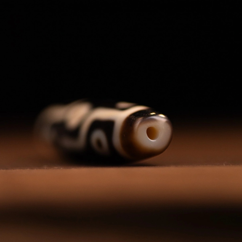 Dzi 9 Mắt Dẹt Truyền Thừa Tibet 4.2CM - Thành Tựu Viên Mãn