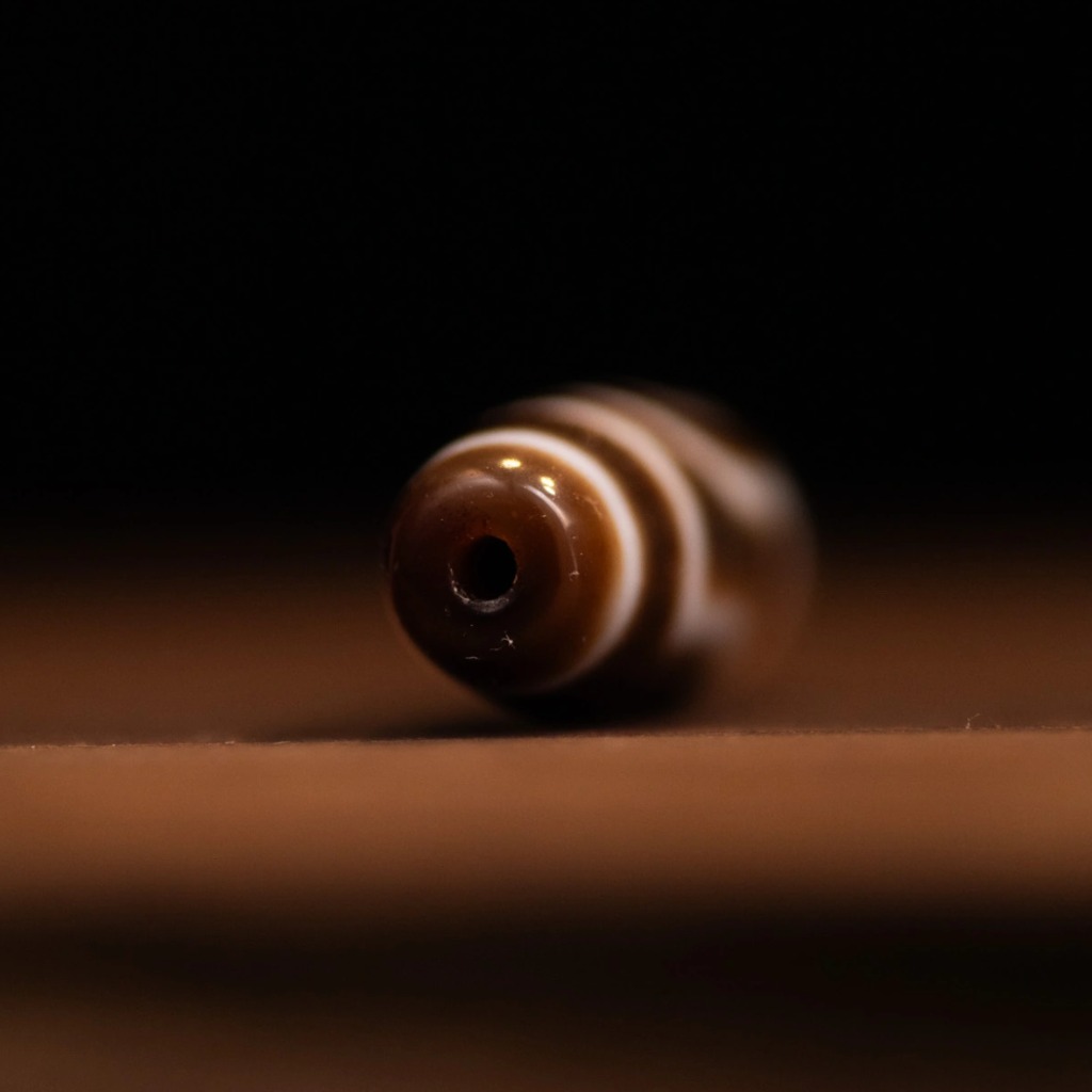 Dzi 2 Mắt Thân Dầu Ivory (Trắng Ngà) HQ 3.7CM - Hạnh Phúc & Hòa Hợp