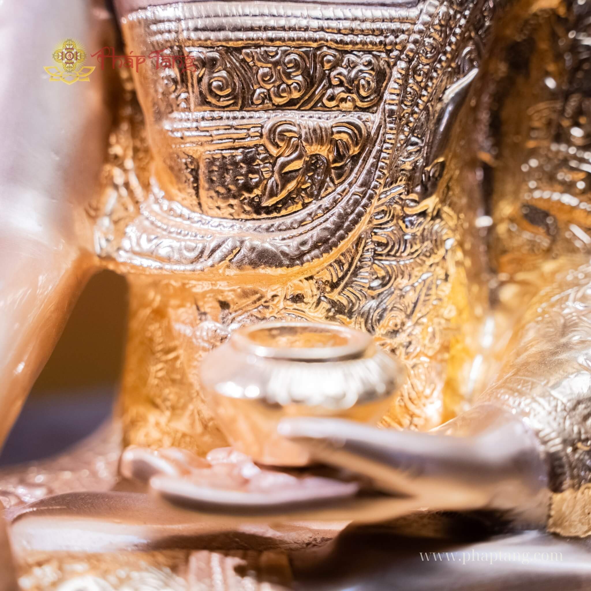 ĐỨC BỔN SƯ ÁO CHẠM TRỔ ẤN ĐỘ DÁT VÀNG 9999 ĐB CAO 40CM