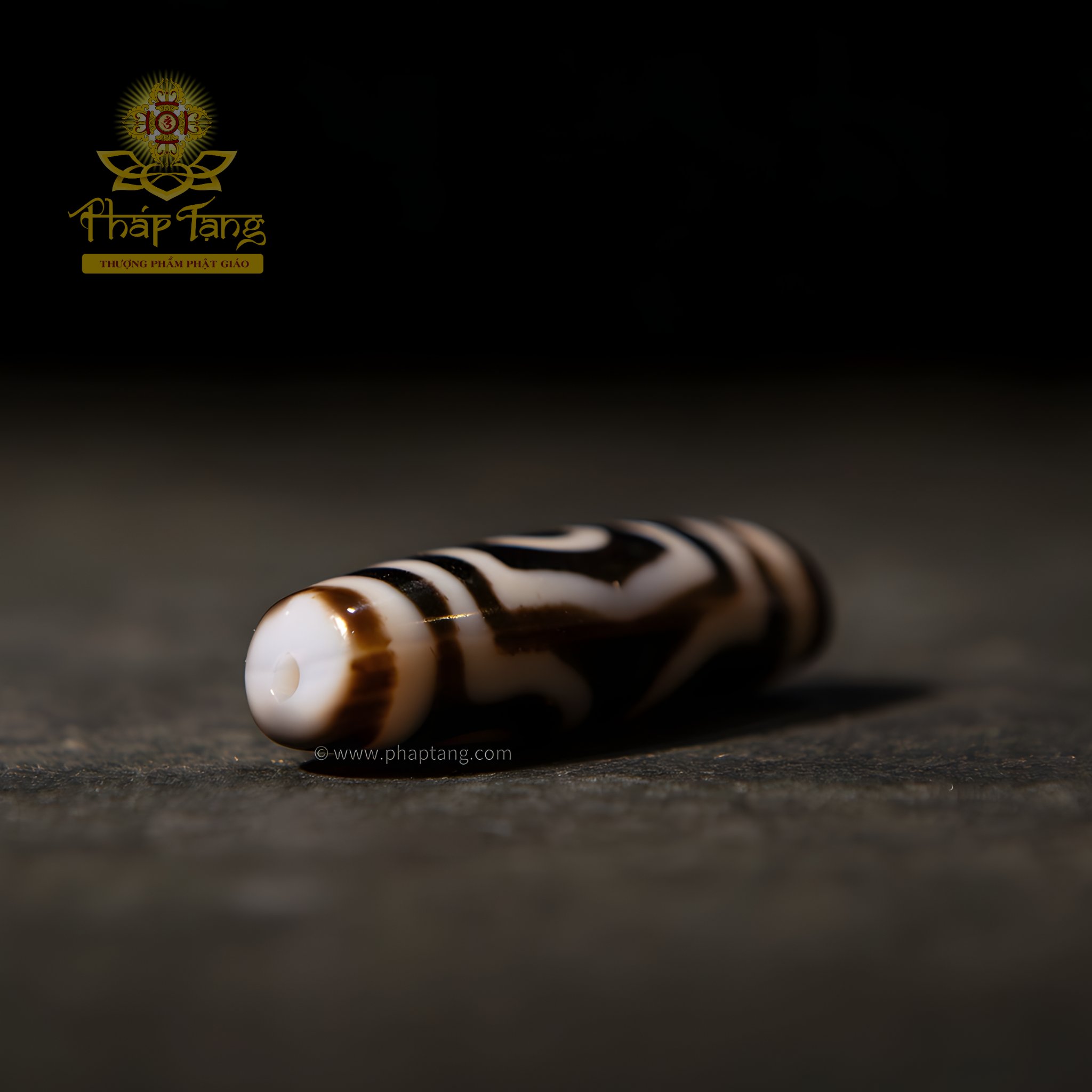 Dzi 3 Mắt HQ Thân Đen Vệt Sáng Truyền Thừa  Hoàng Thần Tài Dzambhala