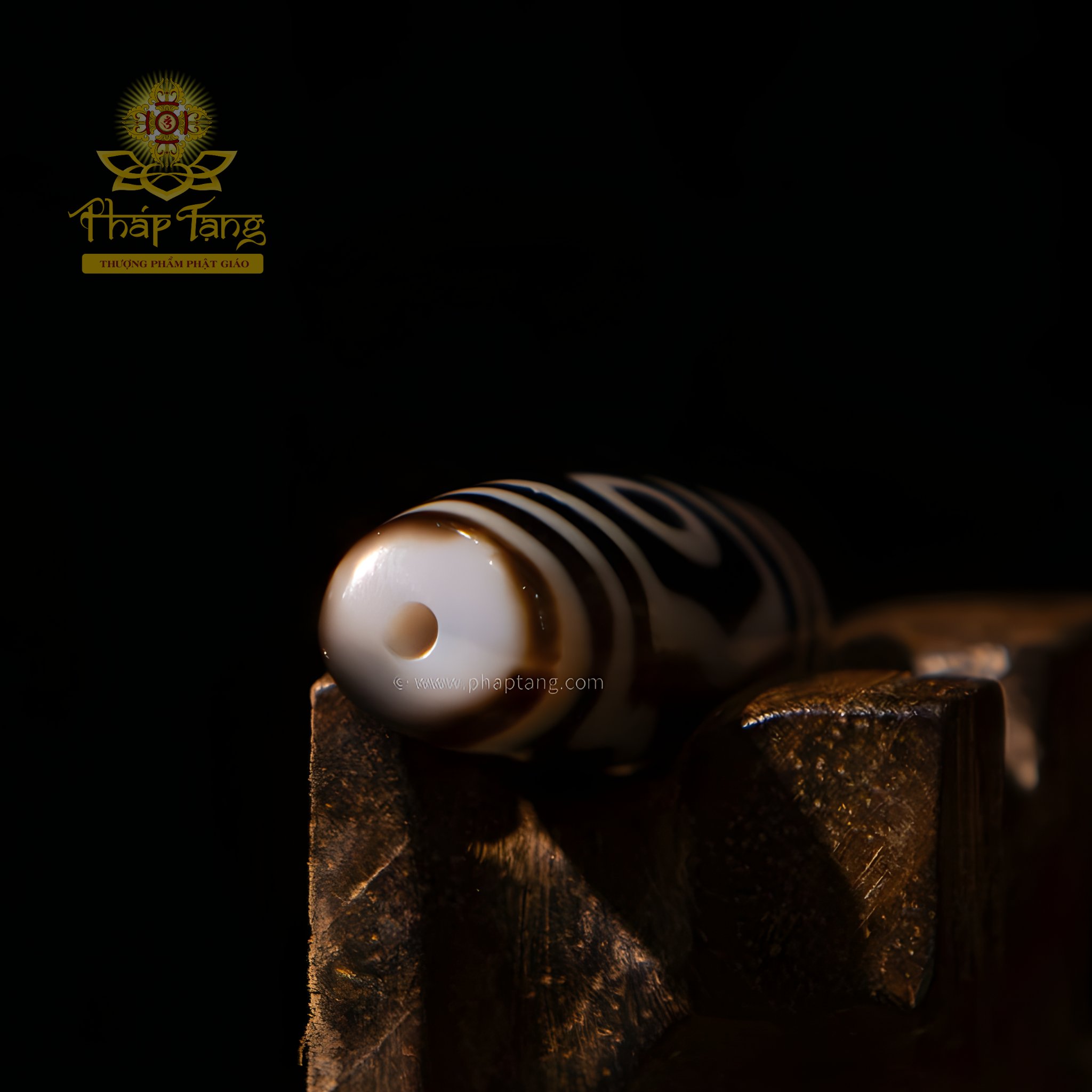 Dzi 3 Mắt HQ Thân Đen Vệt Sáng Truyền Thừa  Hoàng Thần Tài Dzambhala