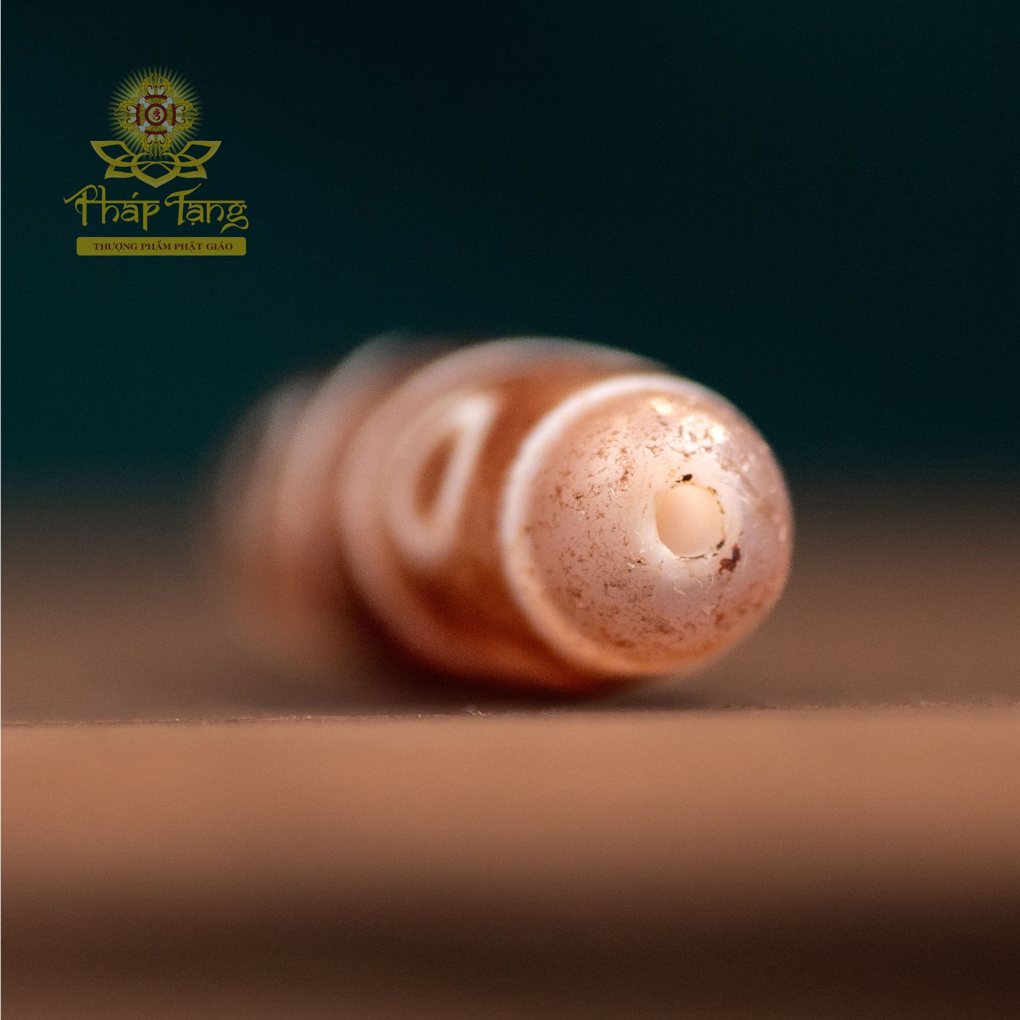 Dzi 3 Mắt Phật (New Dzi) Thân Mã Não Đỏ Lên Ngọc 4.3cm