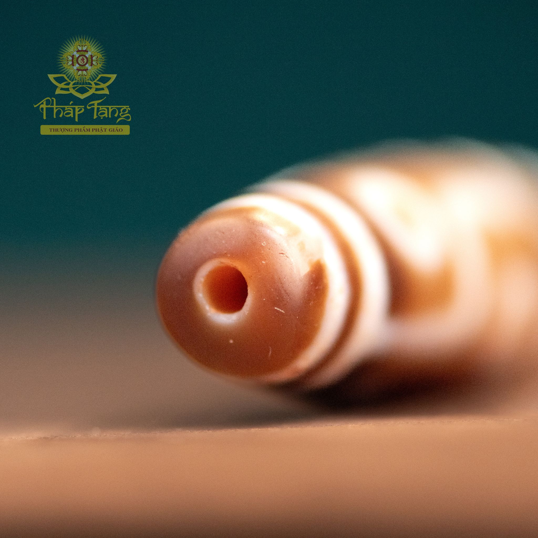 Dzi 9 Mắt Thiên Châu (6CM) - Thân Lên Nước Ngọc