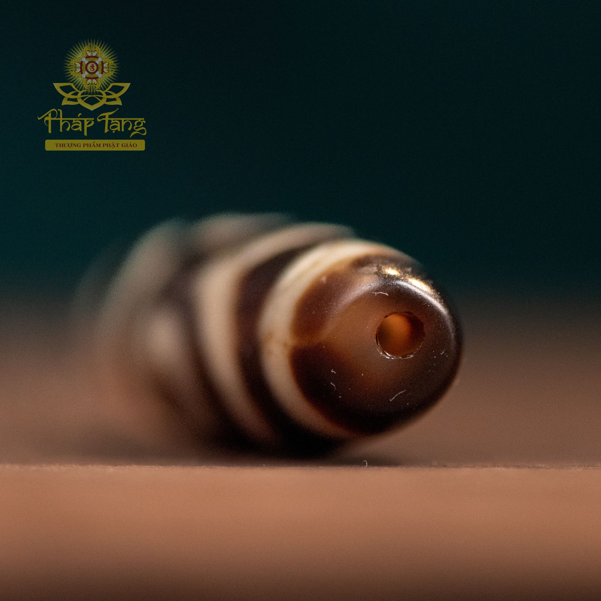 Dzi Hành Giả 3 Mắt Hoa Sen (4CM) - Pháp Bảo Tu Tập Độc Bản