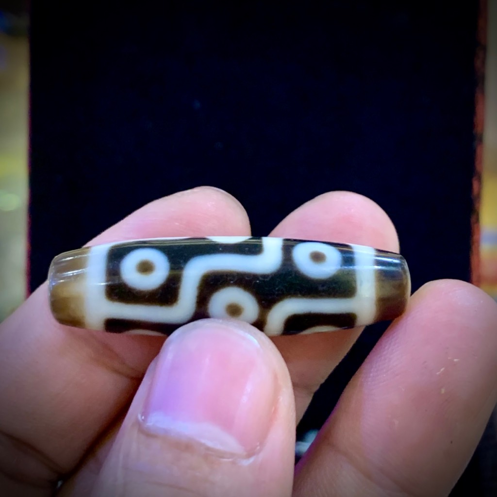 Dzi 9 Mắt Dẹt Truyền Thừa Tibet 4.2CM - Thành Tựu Viên Mãn