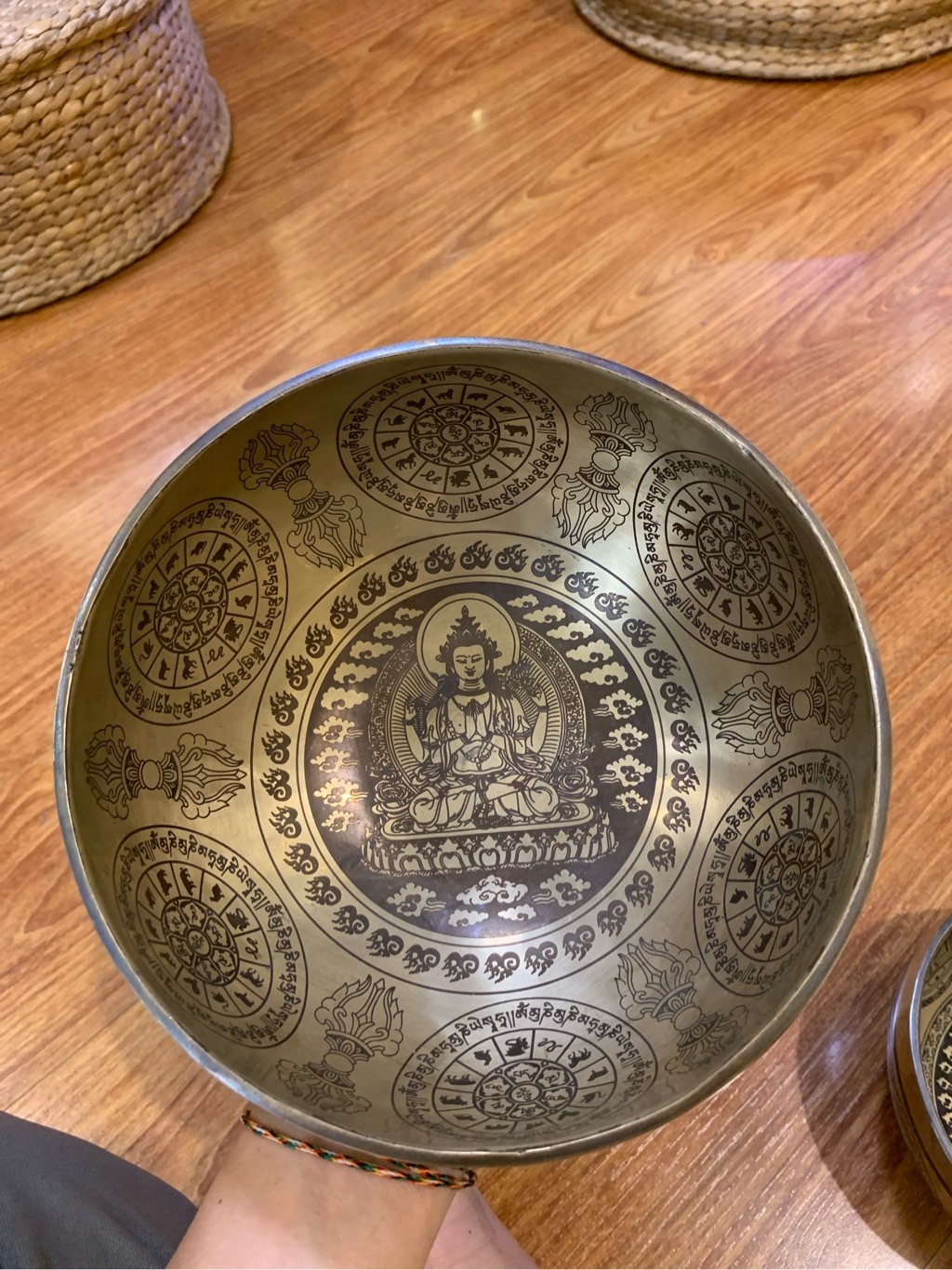 CHUÔNG XOAY KHẮC HOẠ TIẾT NEPAL