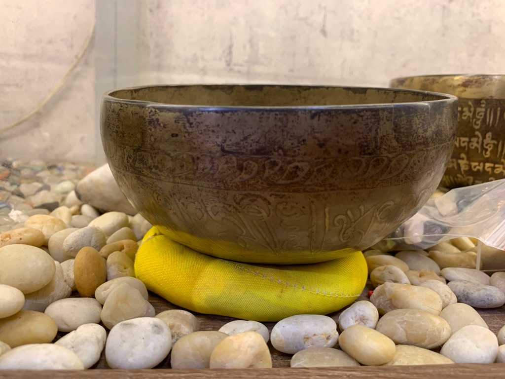 CHUÔNG XOAY KHẮC THẦN CHÚ & BỔN SƯ 16cm