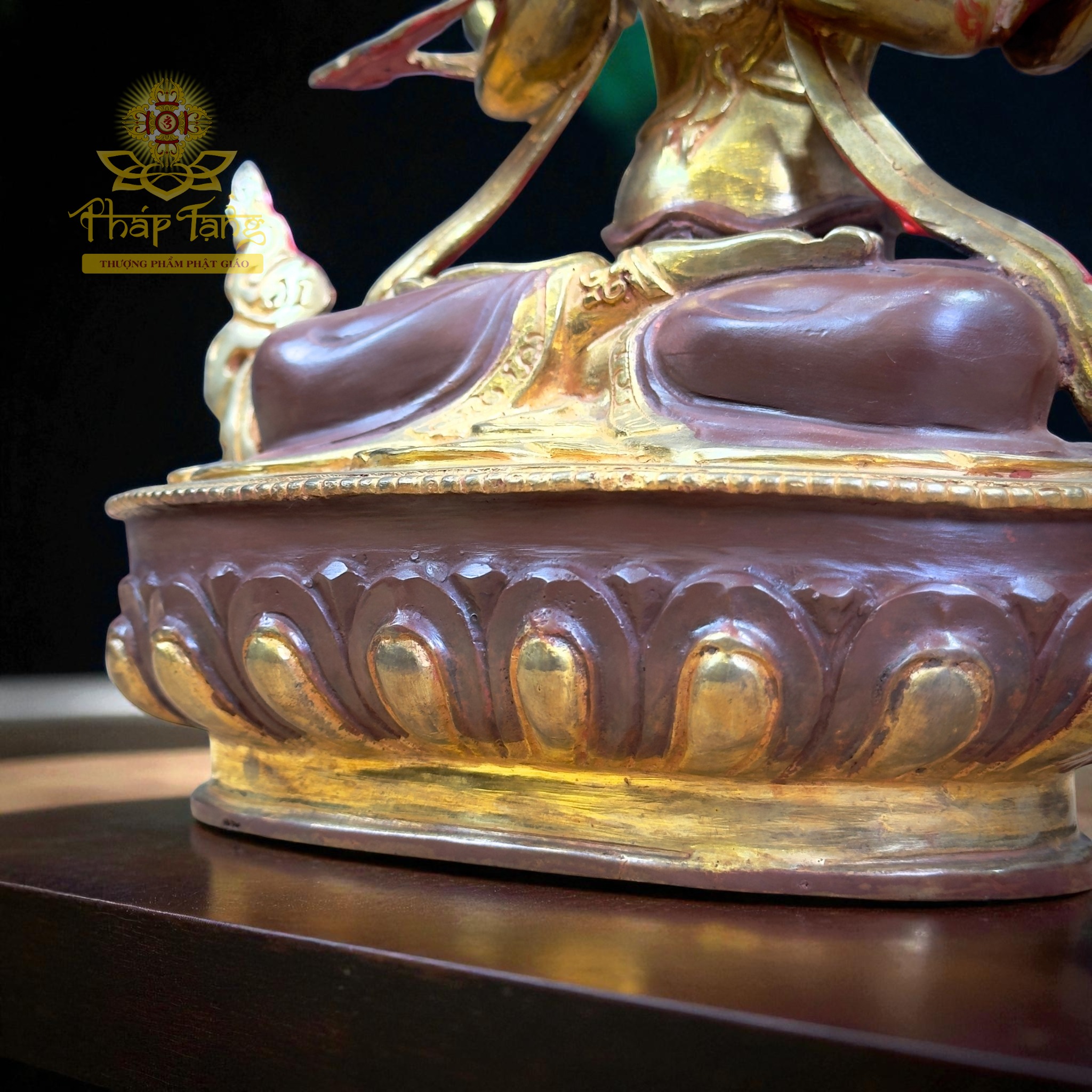 Thánh Tượng Quan Âm Tứ Thủ 32cm Đồng Mạ Vàng Nepal (Om Mani Padme Hum)