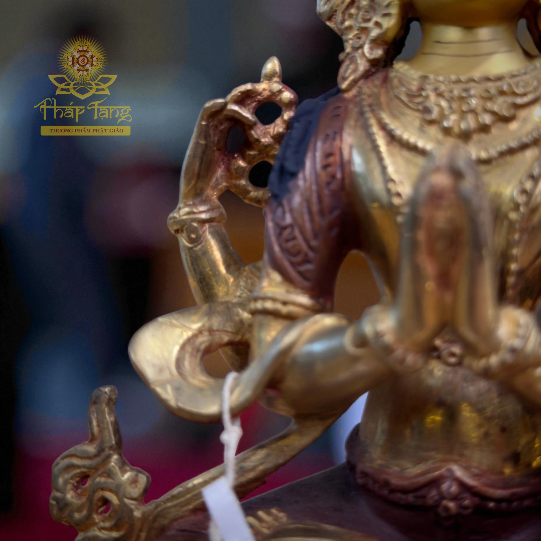 Thánh Tượng Quan Âm Tứ Thủ Đồng Mạ Vàng Nepal 23cm (Om Mani Padme Hum)