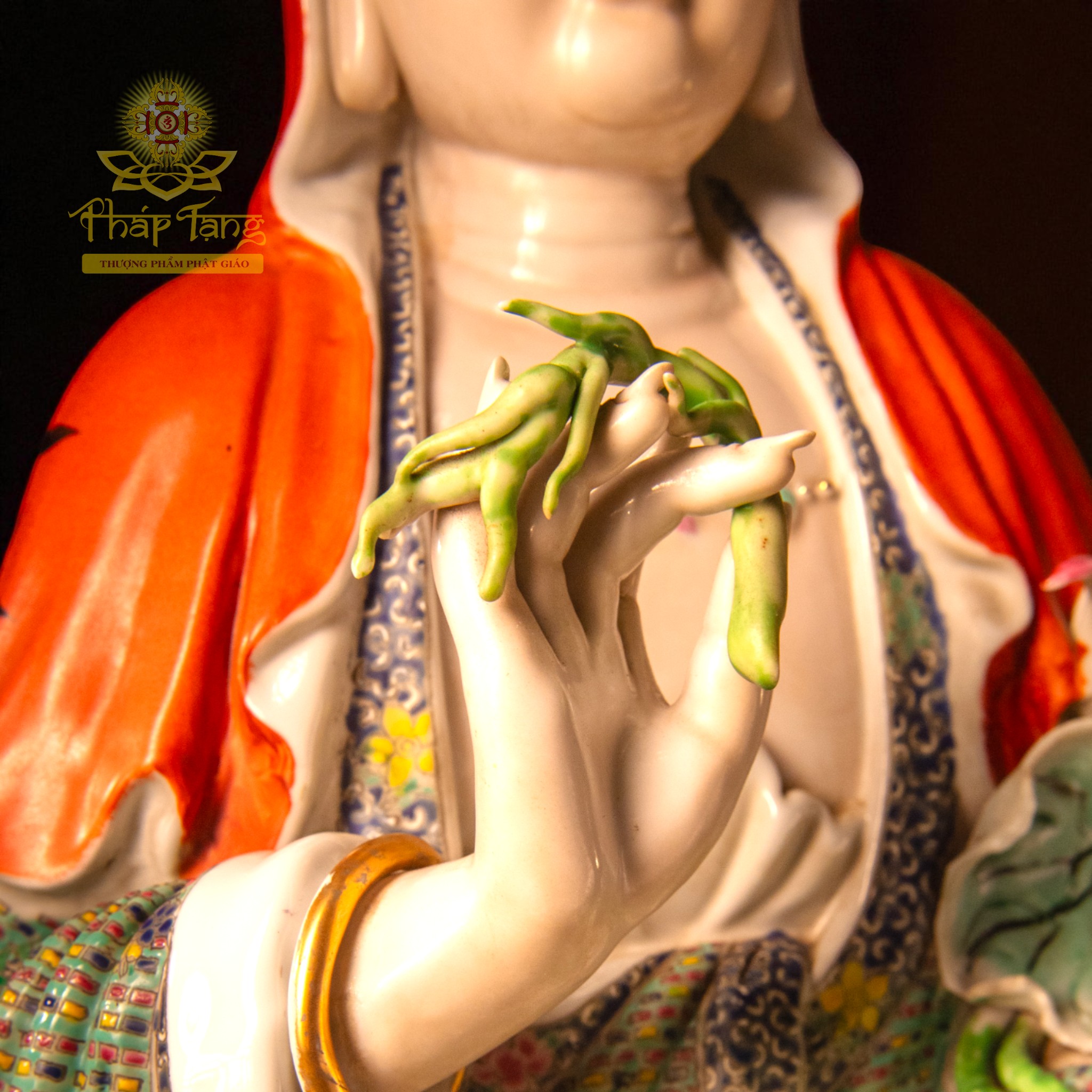 Thánh Tượng Quan Thế Âm Bồ Tát Gốm Xưa Trung Quốc Sưu Tầm 70CM