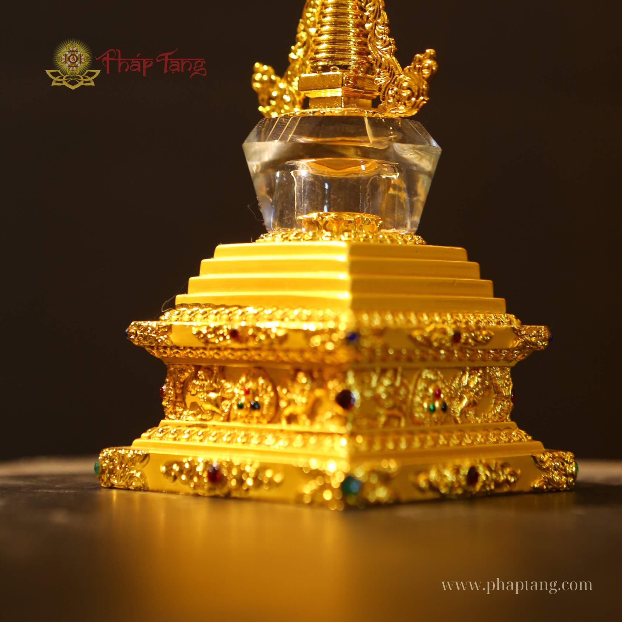 THÁP XÁ LỢI CHÂN VÀNG