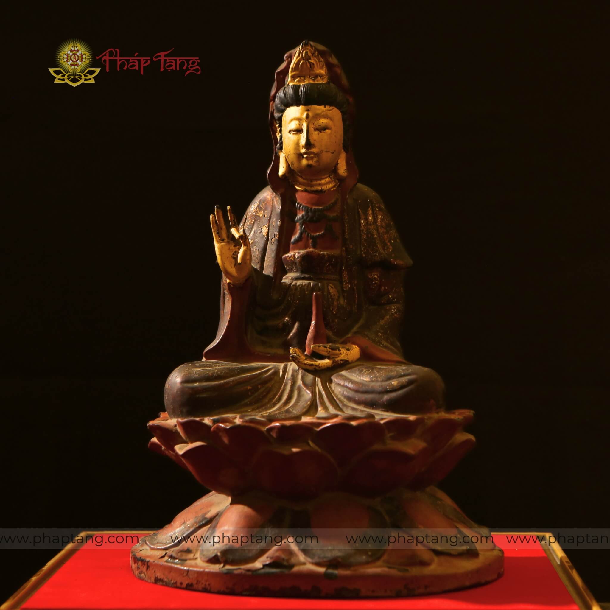 BỒ TÁT QUAN ÂM XƯA GỖ DÁT VÀNG VIỆT NAM