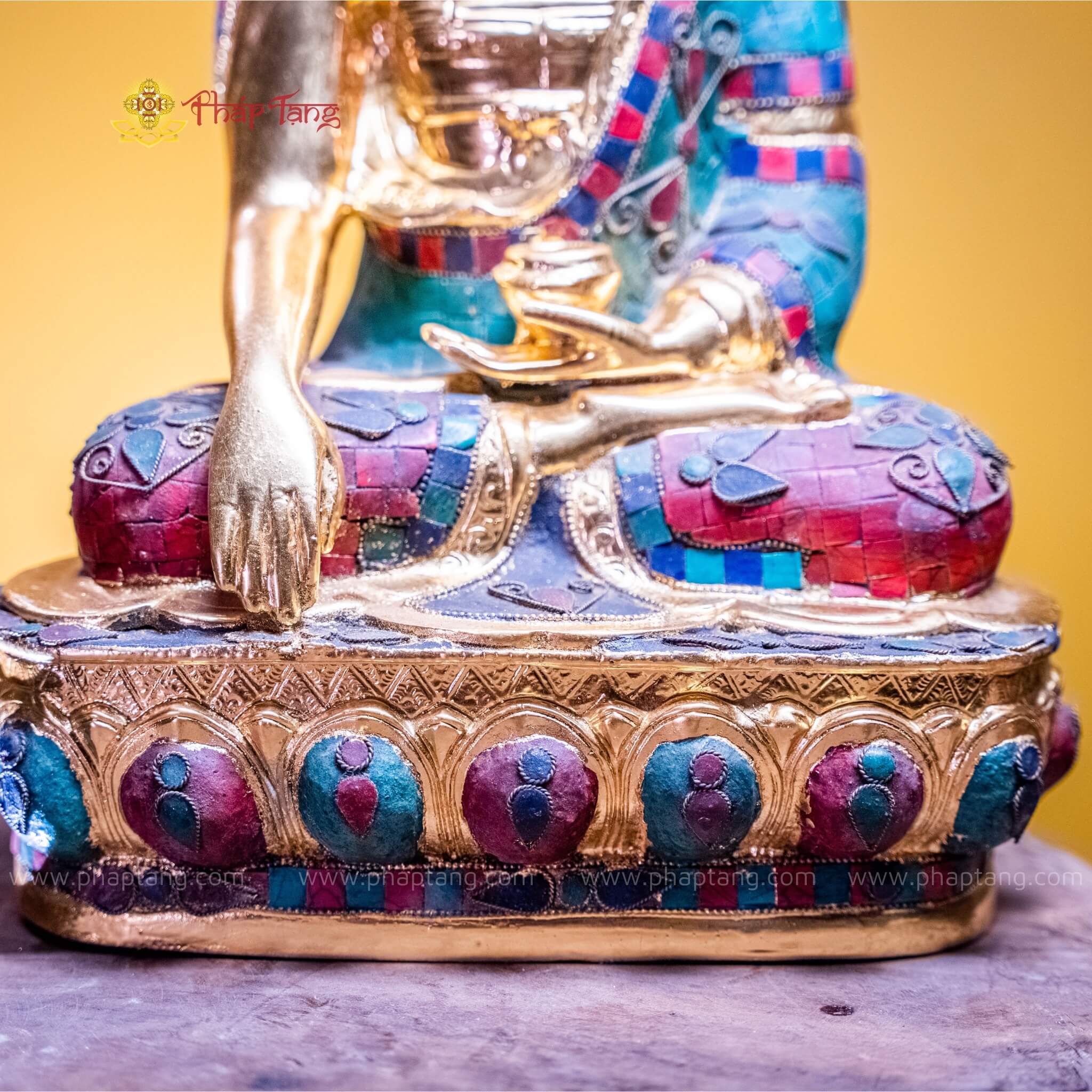 TƯỢNG PHẬT BỔN SƯ ĐỒNG GẮN ĐÁ XANH DÁT VÀNG 9999 40CM