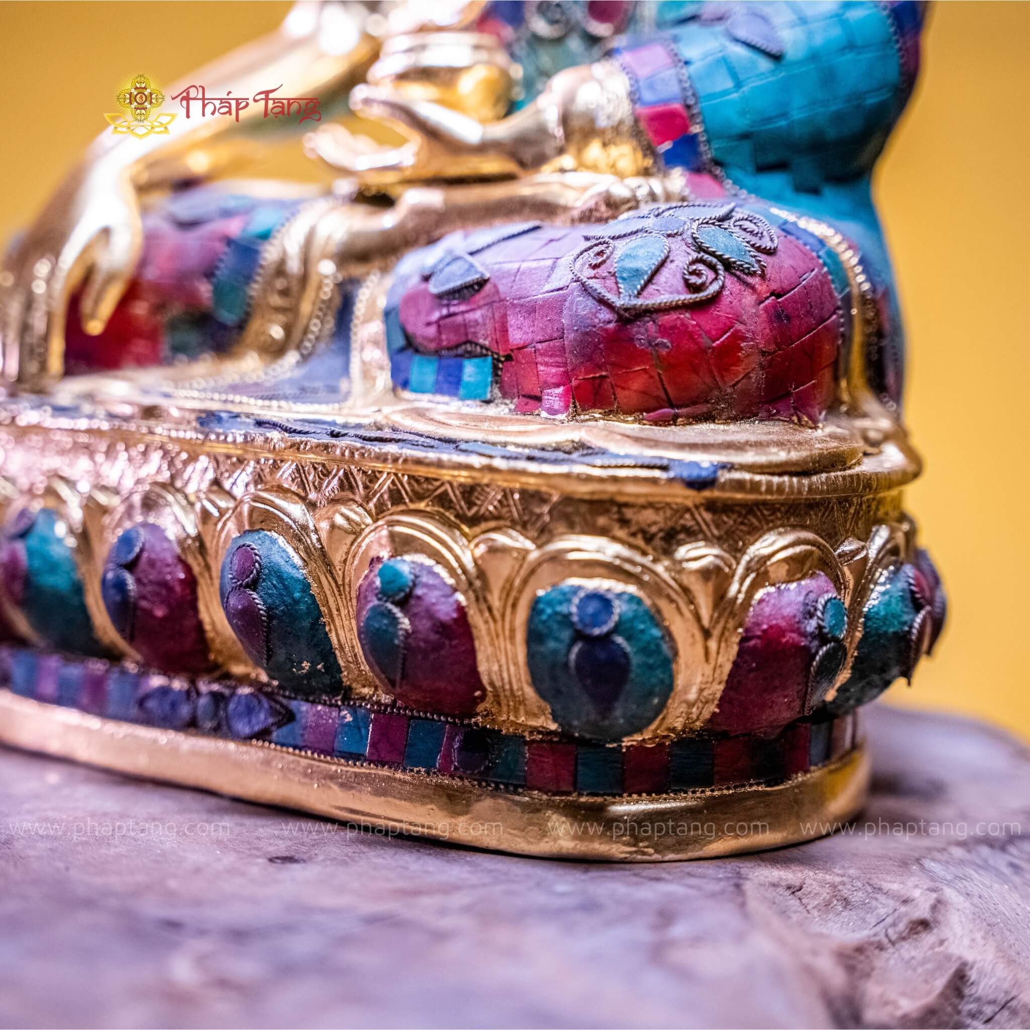 TƯỢNG PHẬT BỔN SƯ ĐỒNG GẮN ĐÁ XANH DÁT VÀNG 9999 40CM