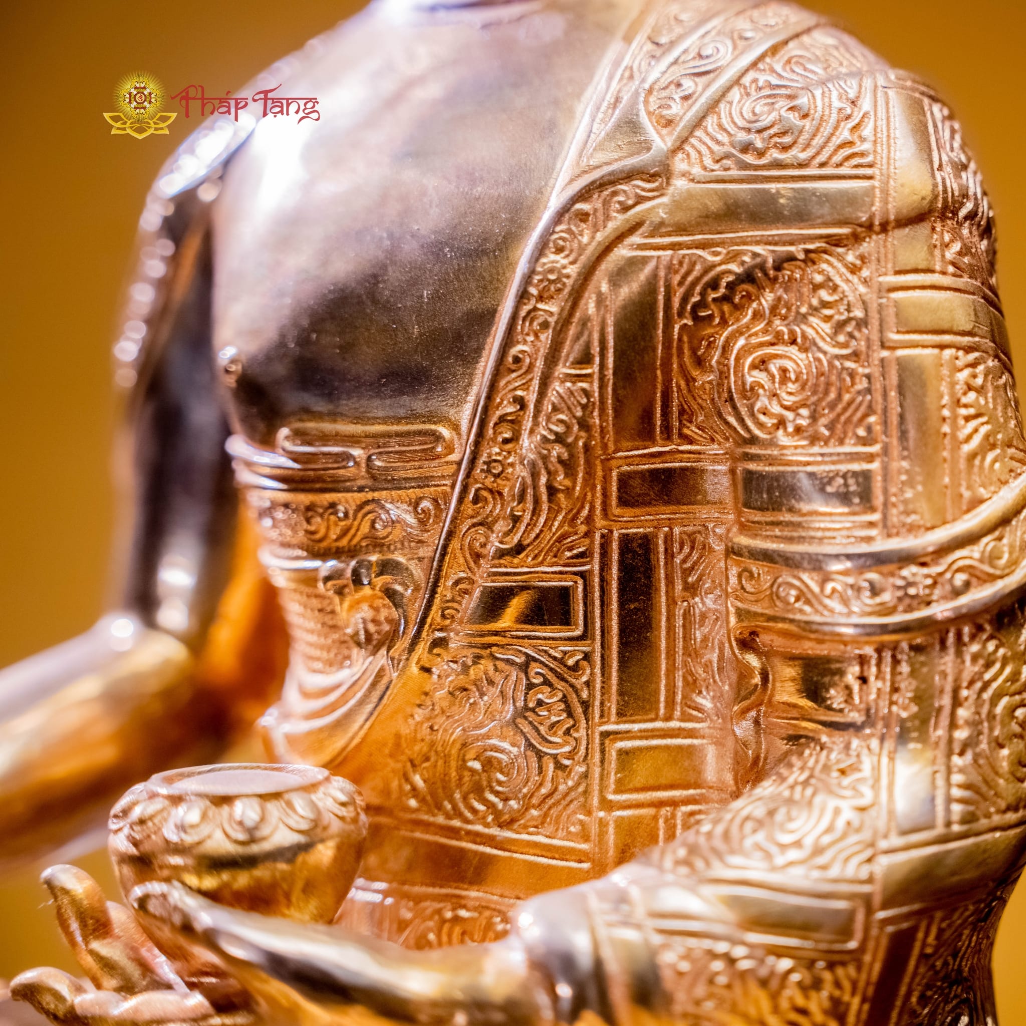TÔN TƯỢNG ĐỨC BỔN SƯ NEPAL ĐỒNG MẠ VÀNG 50CM