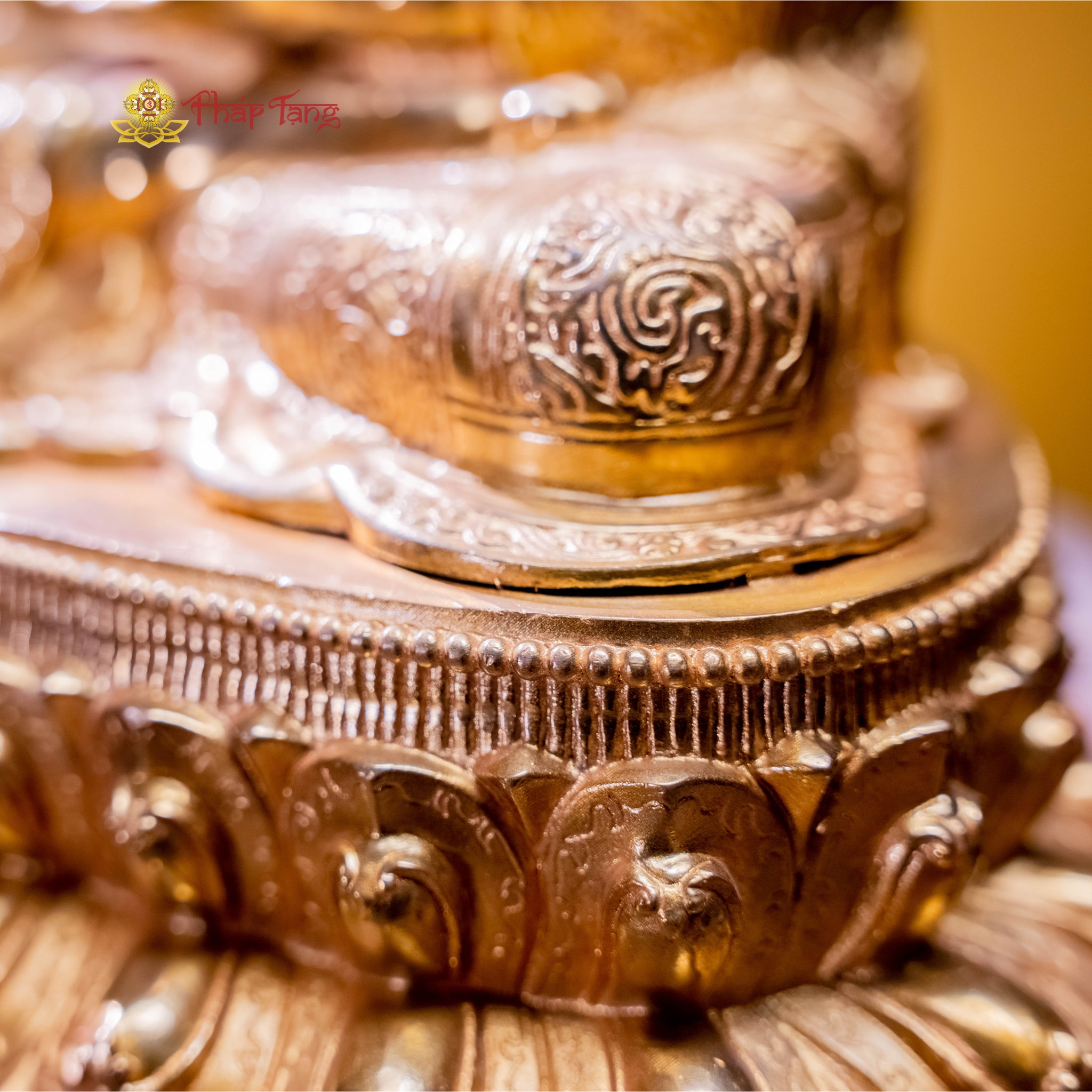 TÔN TƯỢNG ĐỨC BỔN SƯ NEPAL ĐỒNG MẠ VÀNG 50CM