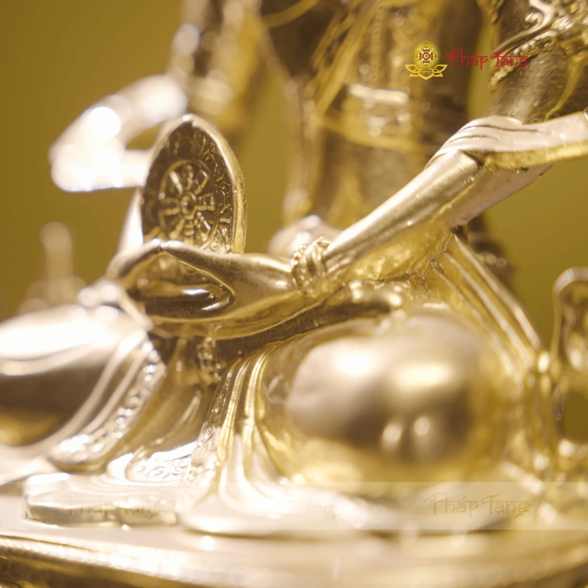 TÔN TƯỢNG ĐỨC ĐẠI NHẬT NHƯ LAI DÁT VÀNG 9999 32CM