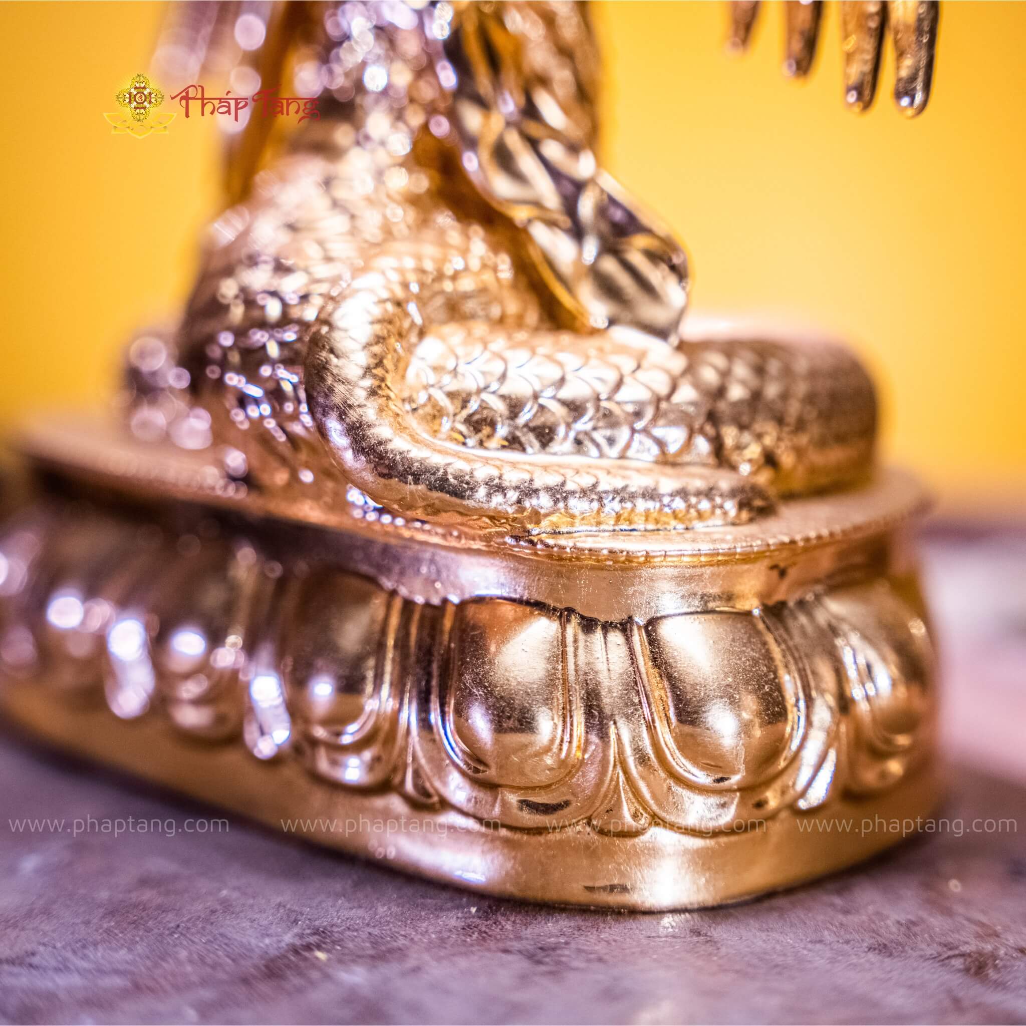 TÔN TƯỢNG NGÀI NAGA DÁT VÀNG 9999