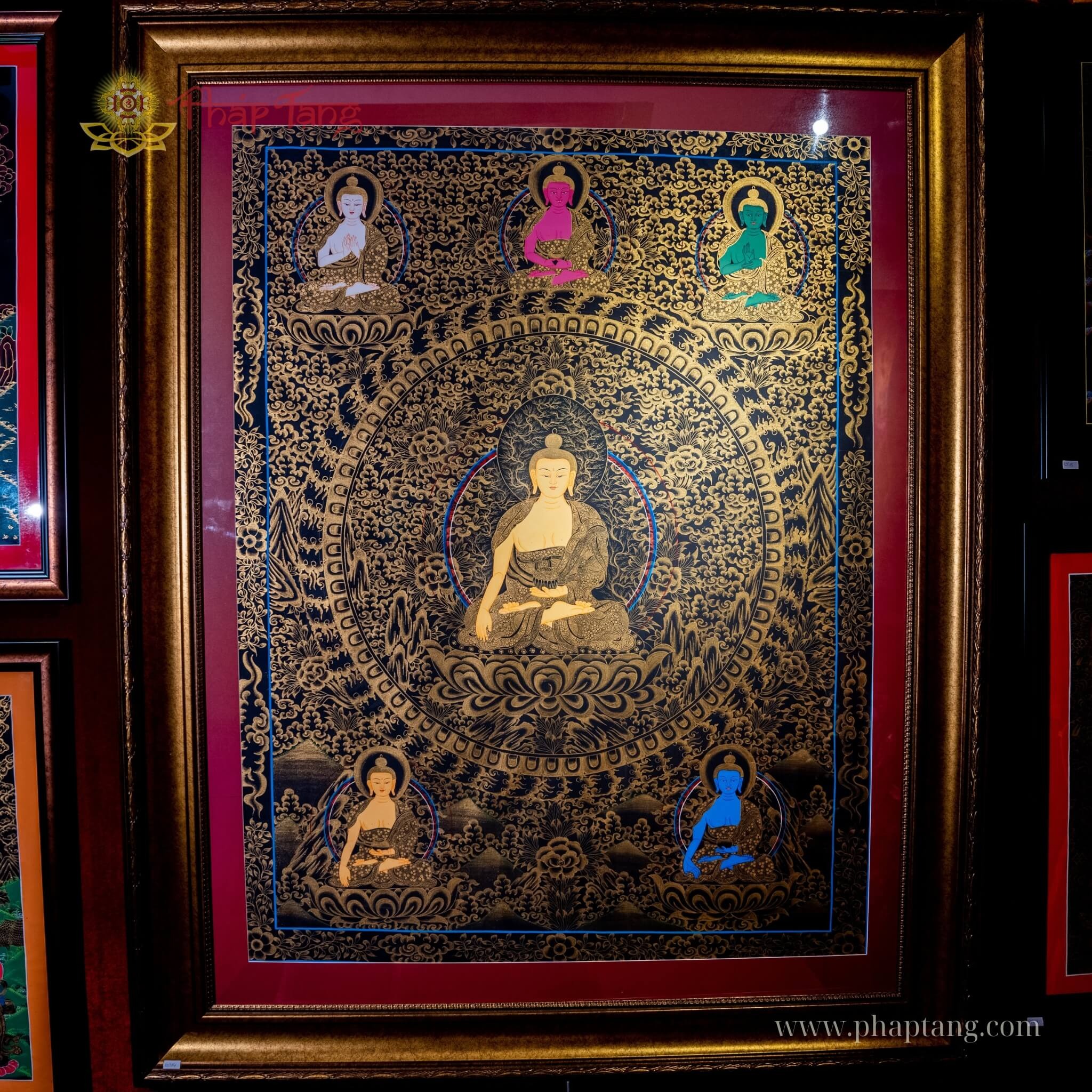 THANGKA NGŨ TRÍ NHƯ LAI VẼ VÀNG NỀN ĐEN PHIÊN BẢN ĐẶC BIỆT KT 128X60cm