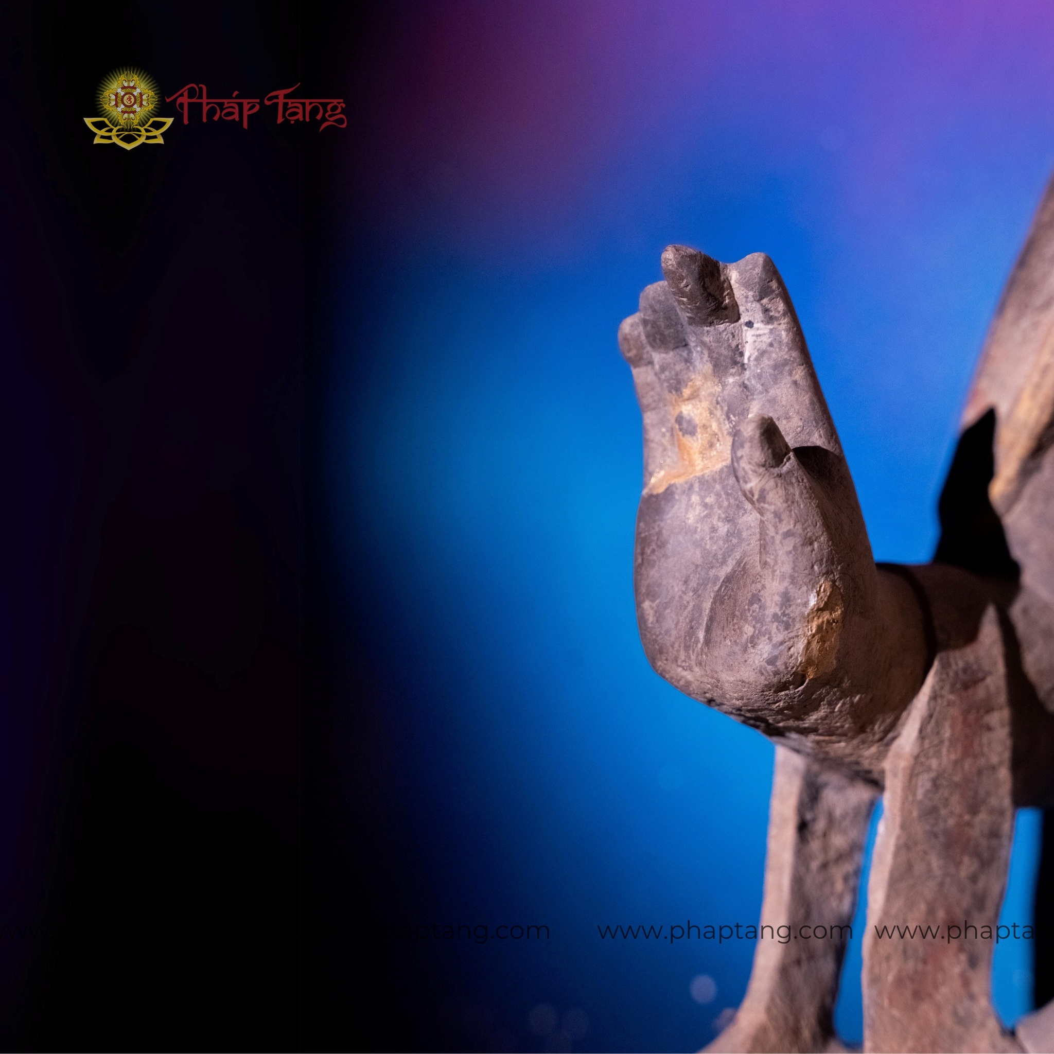 TƯỢNG ĐỨC BỔN SƯ HÀO QUANG ĐÁ CỔ ẤN ĐỘ CAO 68CM