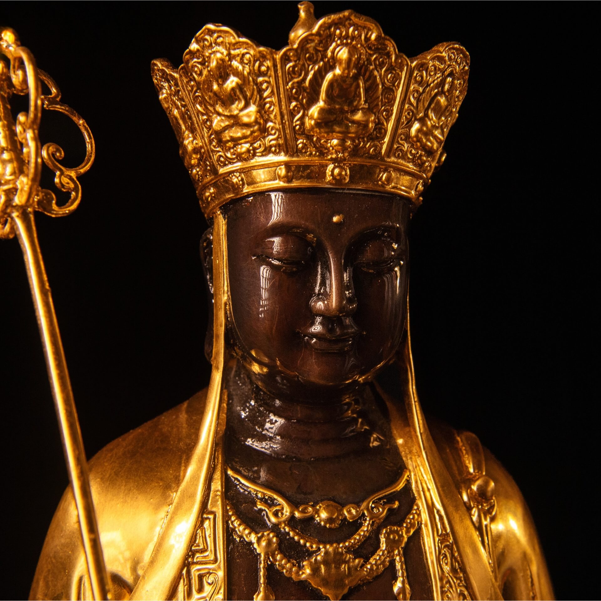 Tượng Địa Tạng Bồ Tát Đồng Đúc Mạ Vàng 24K Cao 42cm