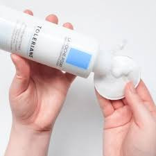 LAROCHE-POSAY Sữa Rửa Mặt Và Tẩy Trang Cho Da Quá Nhạy Cảm - TOLERIANE DERMO CLEANSER (200ml)