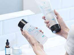 SKINCEUTICALS Nước Cân Bằng Giúp Giảm Mụn - BLEMISH AGE TONER (200ml)