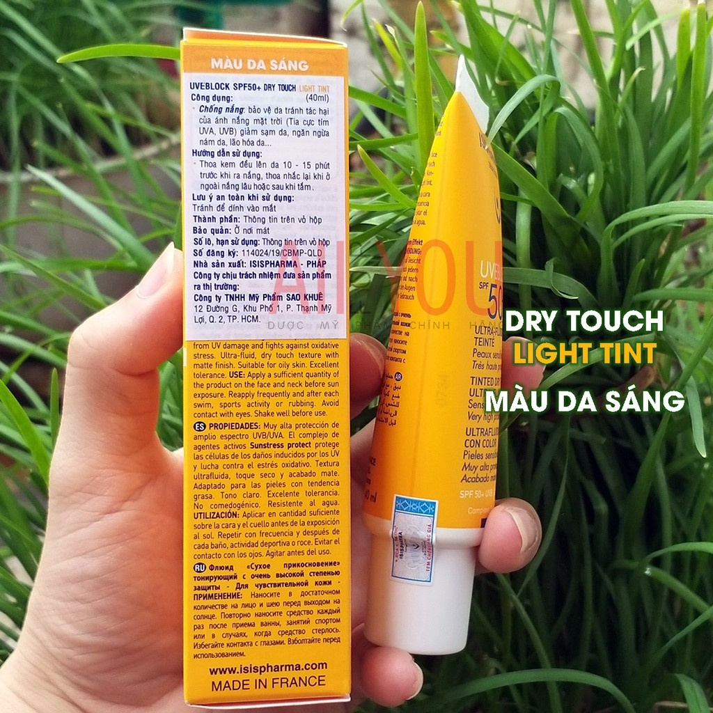 ISISPHARMA Kem Chống Nắng Dành Cho Da Dầu Màu Da Sáng - UVEBLOCK SPF50+ DRY TOUCH LIGHT TINT (40ml)