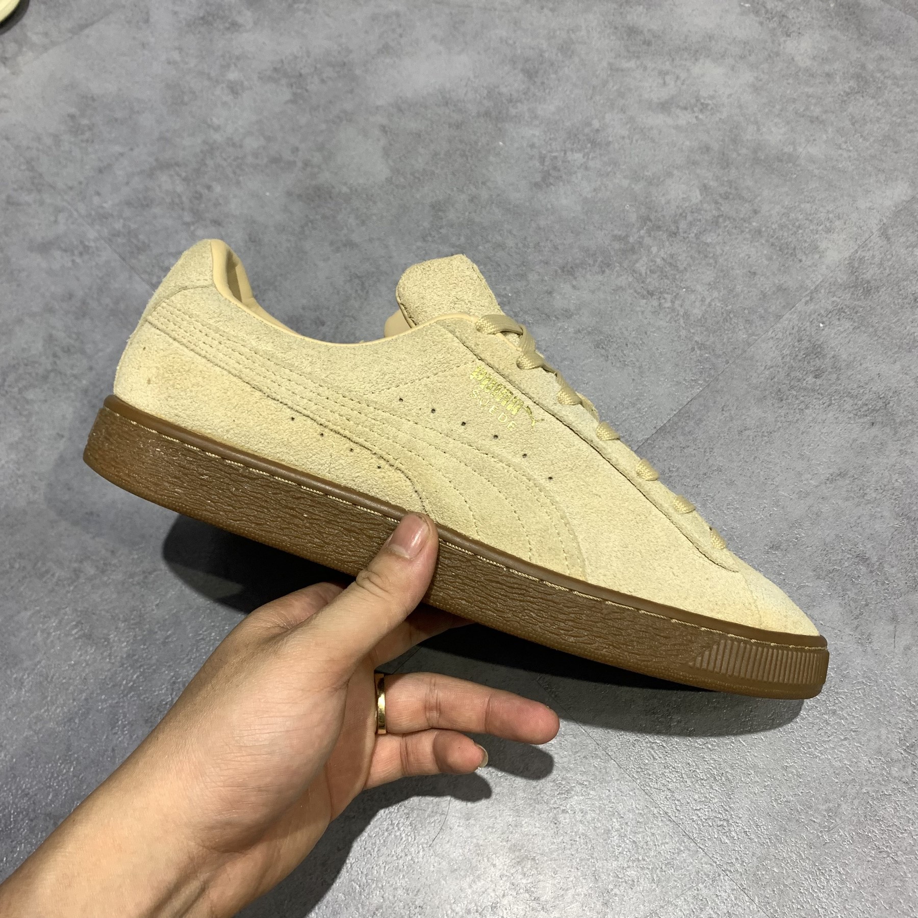 Trainers Casual Shoes Puma Suede Classic Beige Gum RE:Suede