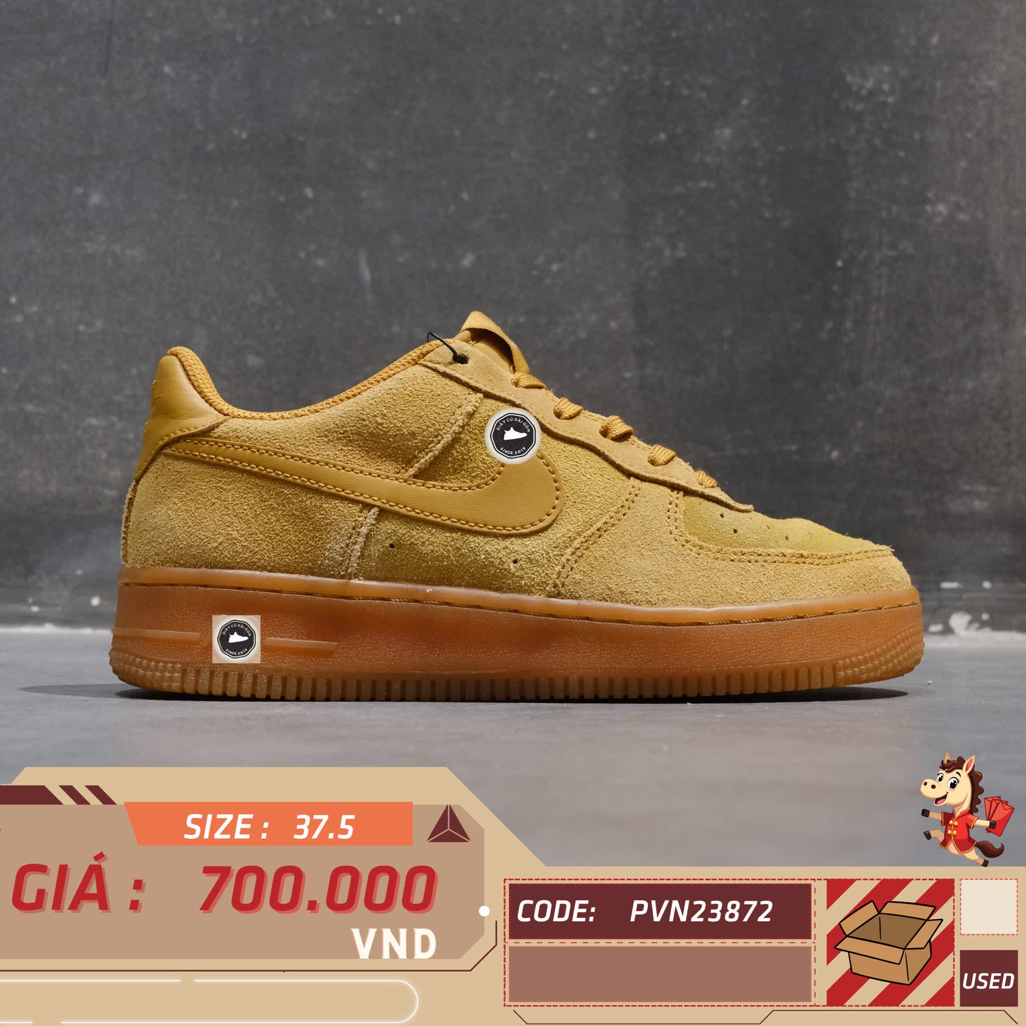 🔥 NIKE AIR FORCE 1 LV8 3 ‘WHEAT/GUM’ – SIZE 37.5 – PVN23872 – CHÍNH HÃNG