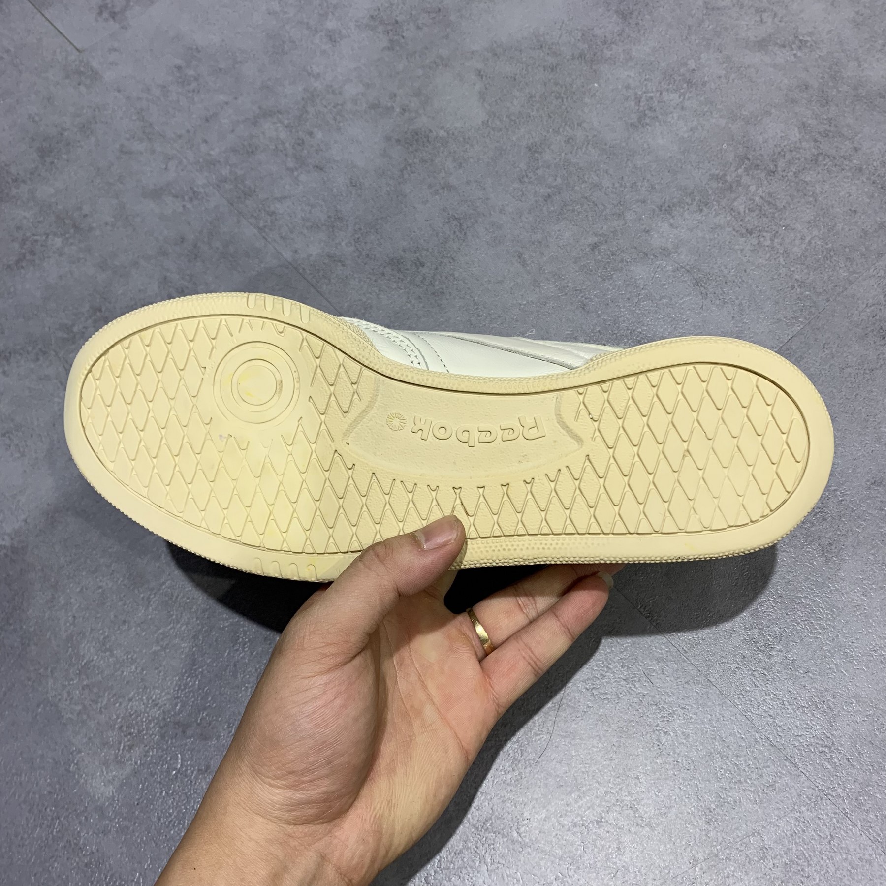 2hand Giày Reebok Tennis Club C 85 BS8242 SIZE 39 PVN10000