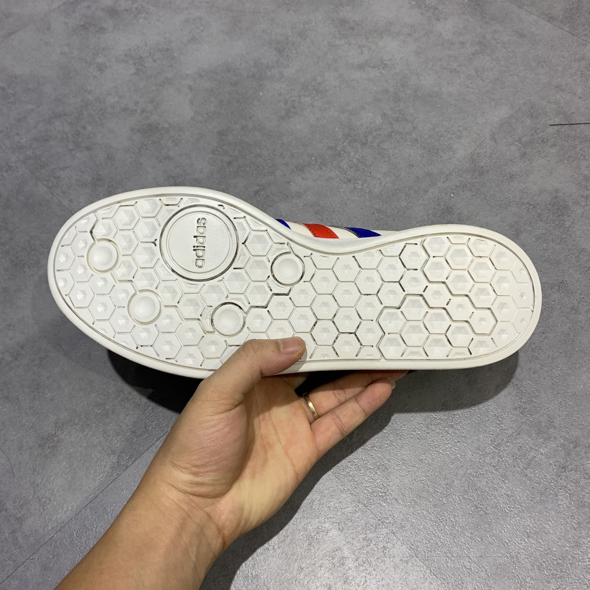 2hand giày A.didas BREAKNET FZ1837 SIZE 42 PVN10017