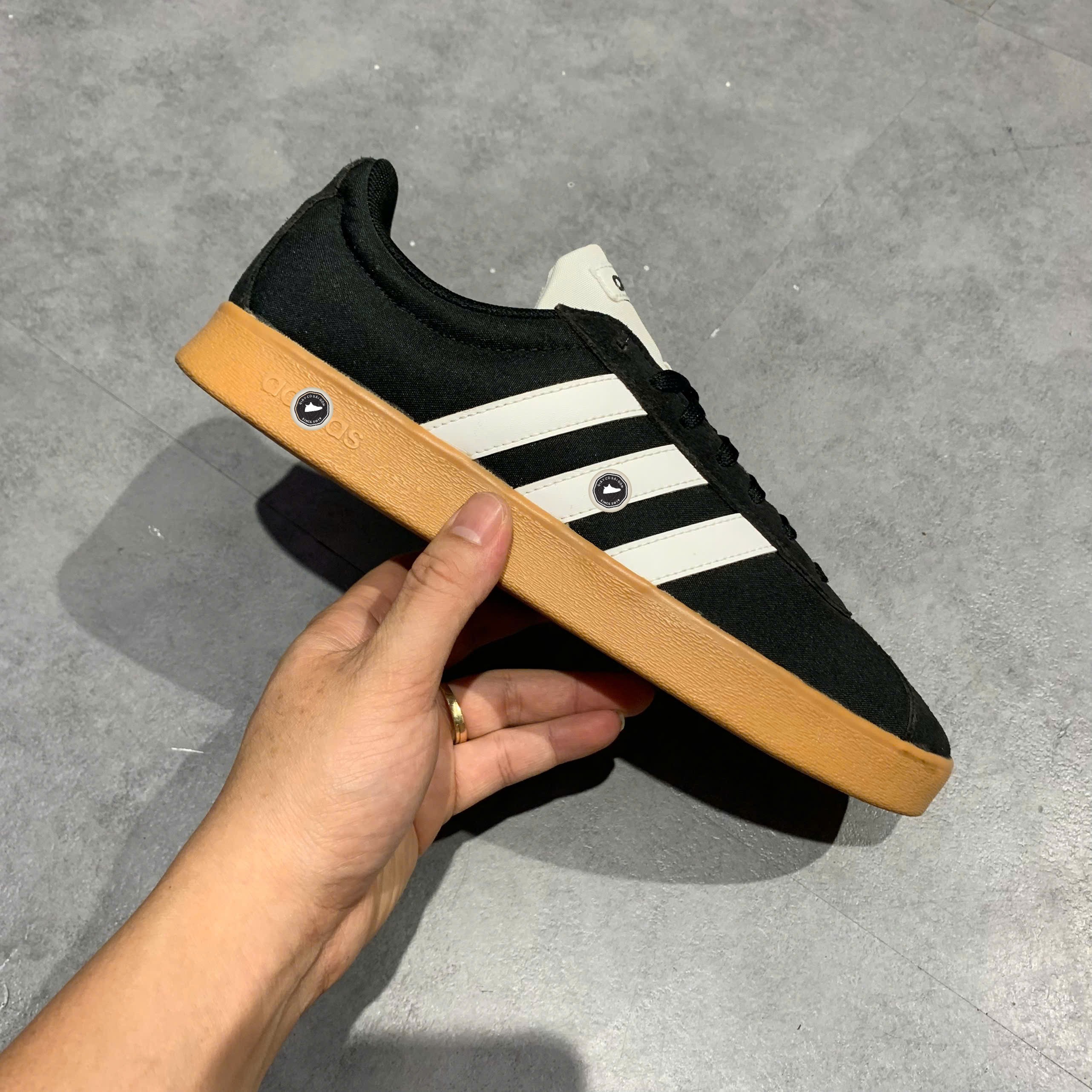 Adidas VL Court 2.0 Black White Gum - FW2758 - Size 40 2/3 - GIÀY 2HAND CHÍNH HÃNG PVN26306