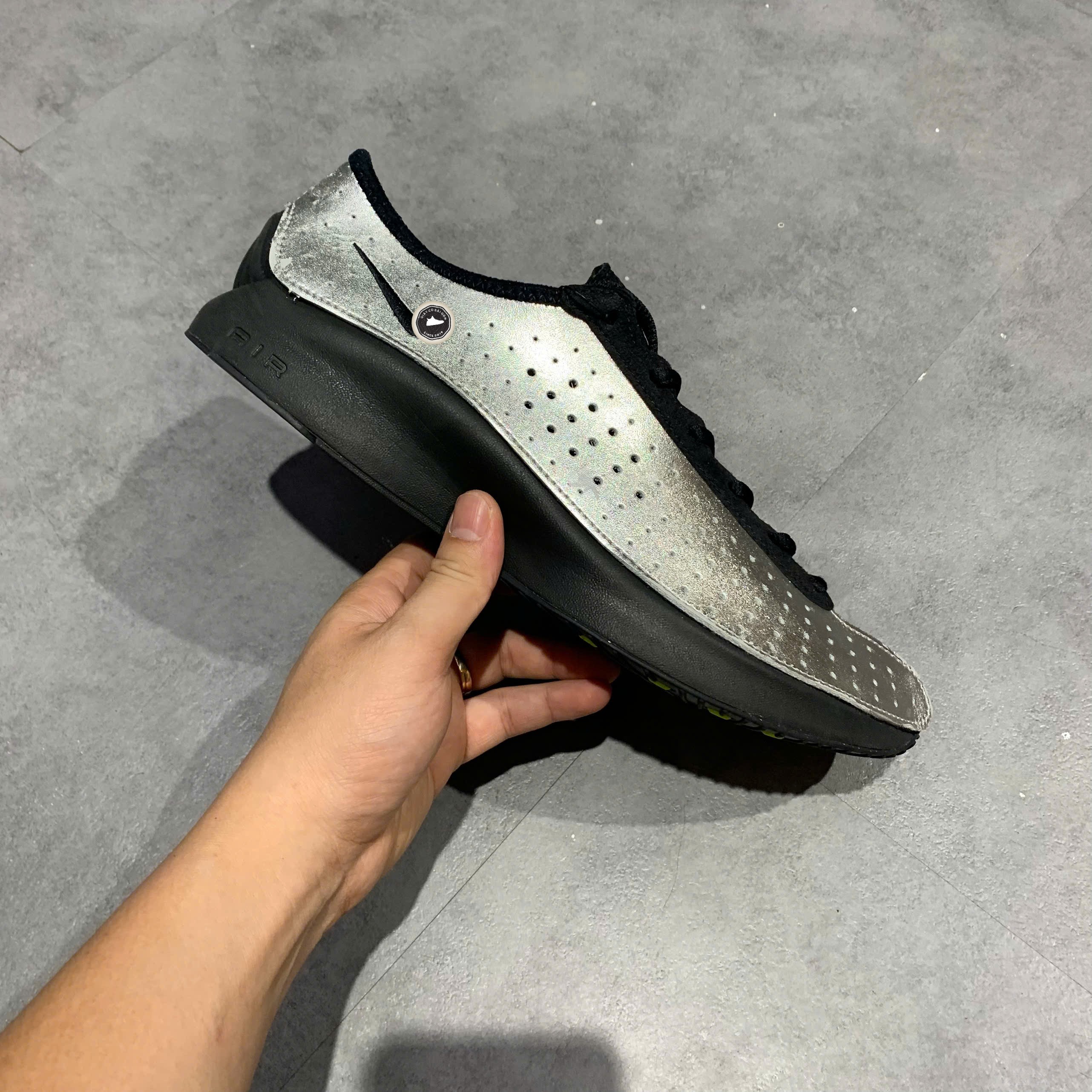 Nike Air Clog Metallic Silver Black - IB5824-001 - Size 44 - GIÀY 2HAND CHÍNH HÃNG PVN25711