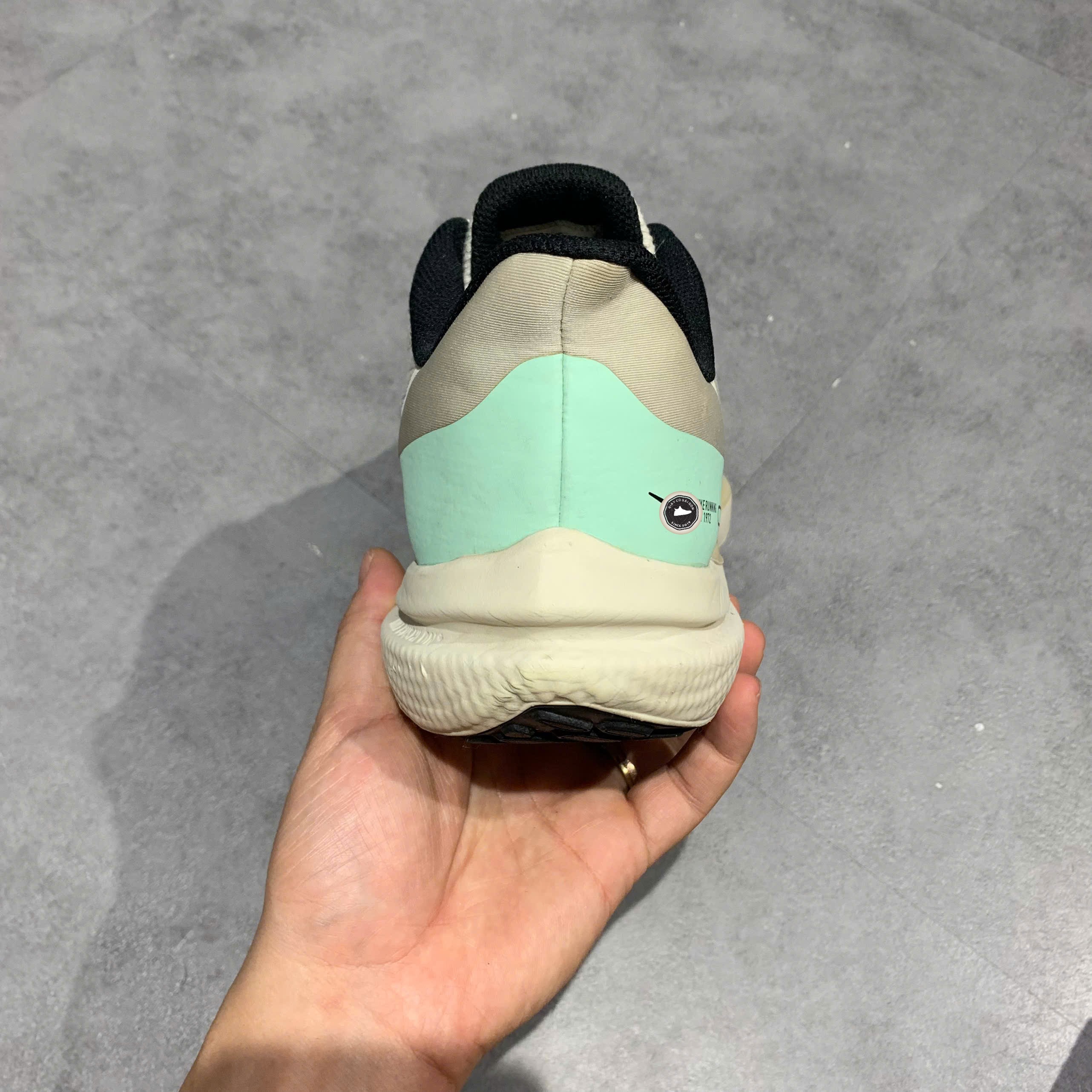 Nike Air Zoom Winflo 9 Light Bone Mint Foam - DV9121-011 - Size 46 - GIÀY 2HAND CHÍNH HÃNG PVN25738