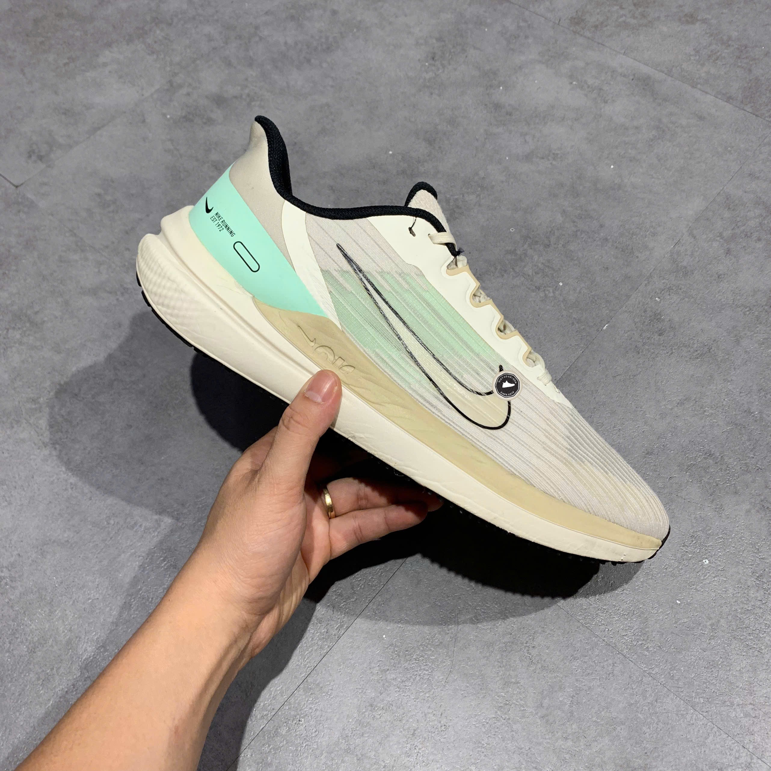 Nike Air Zoom Winflo 9 Light Bone Mint Foam - DV9121-011 - Size 46 - GIÀY 2HAND CHÍNH HÃNG PVN25738