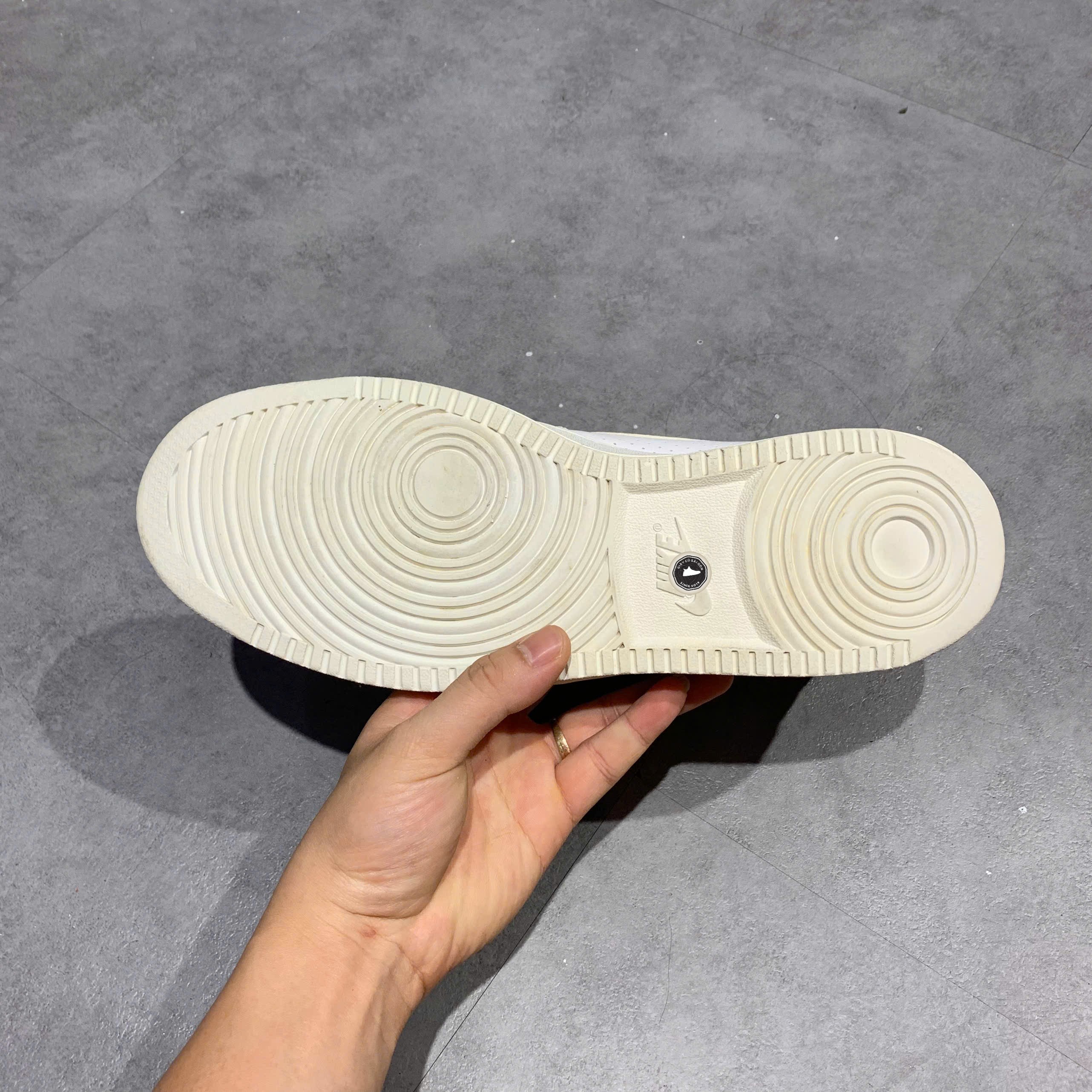 Nike Court Borough Low - 838937 111 - Size 44 - GIÀY 2HAND CHÍNH HÃNG PVN23590