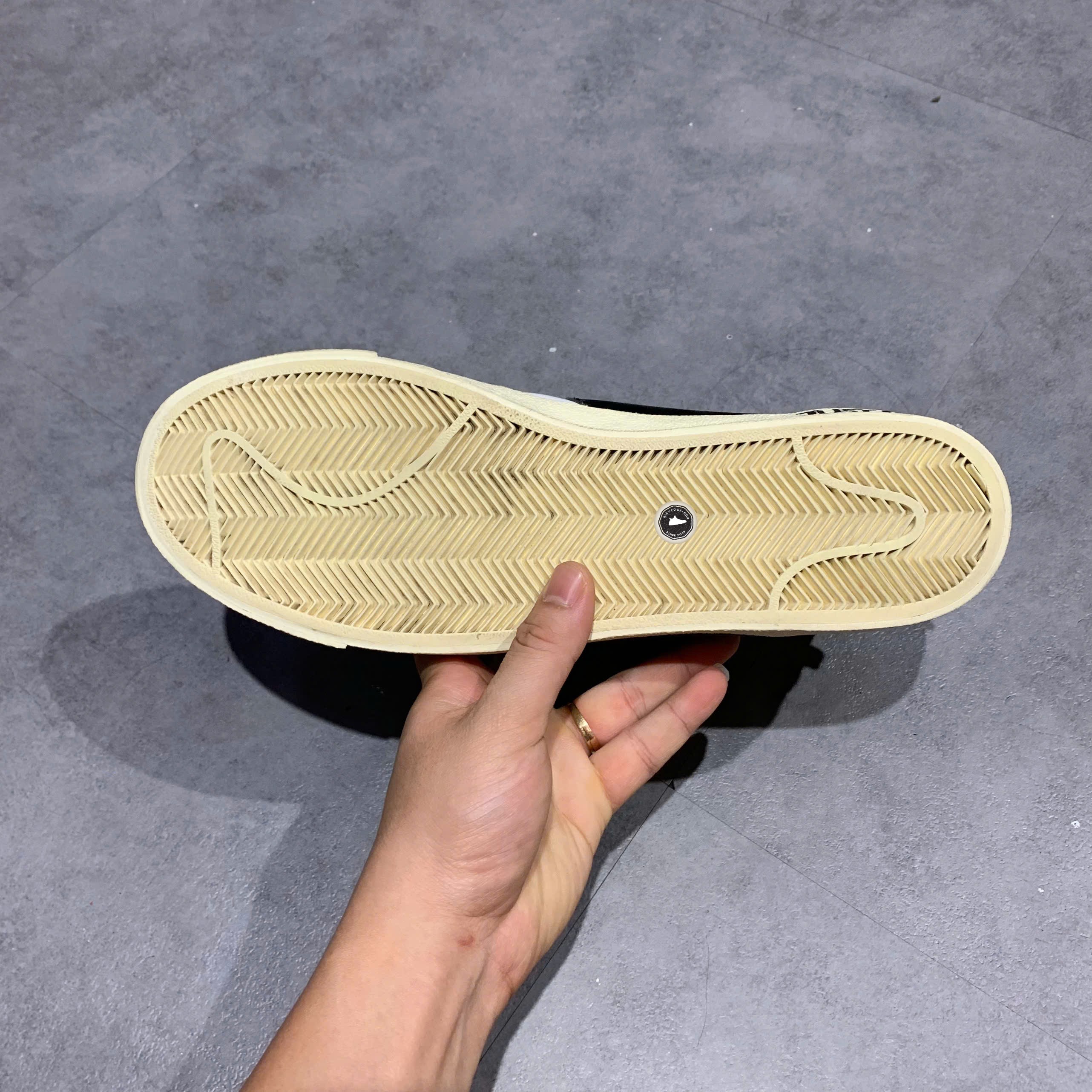 Nike Blazer Low '77 Jumbo Mighty Swooshers - DX6059 101 - Size 44 - GIÀY 2HAND CHÍNH HÃNG PVN23545