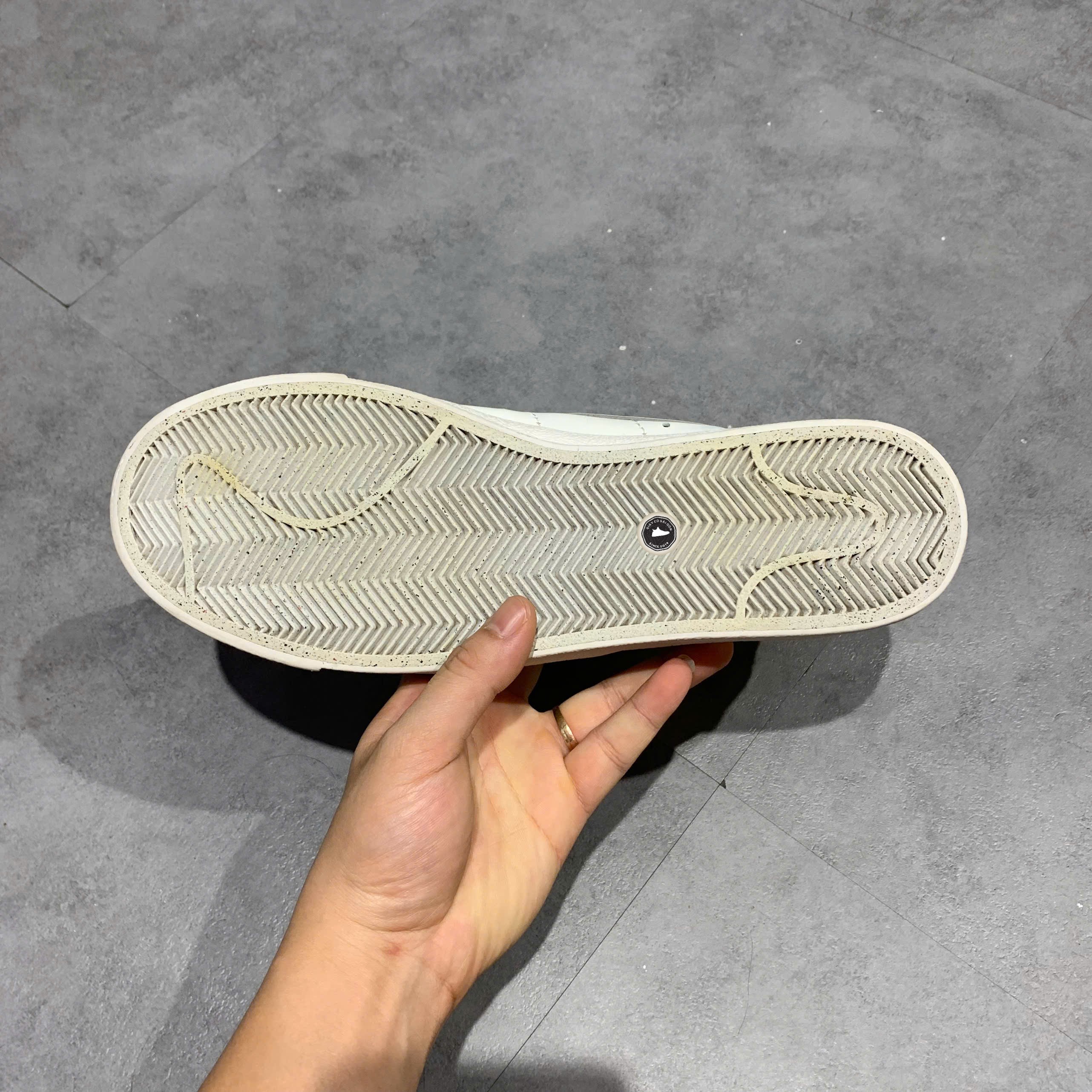 Nike Blazer Low '77 Vintage - DA6364 110 - Size 43 - GIÀY 2HAND CHÍNH HÃNG PVN23185