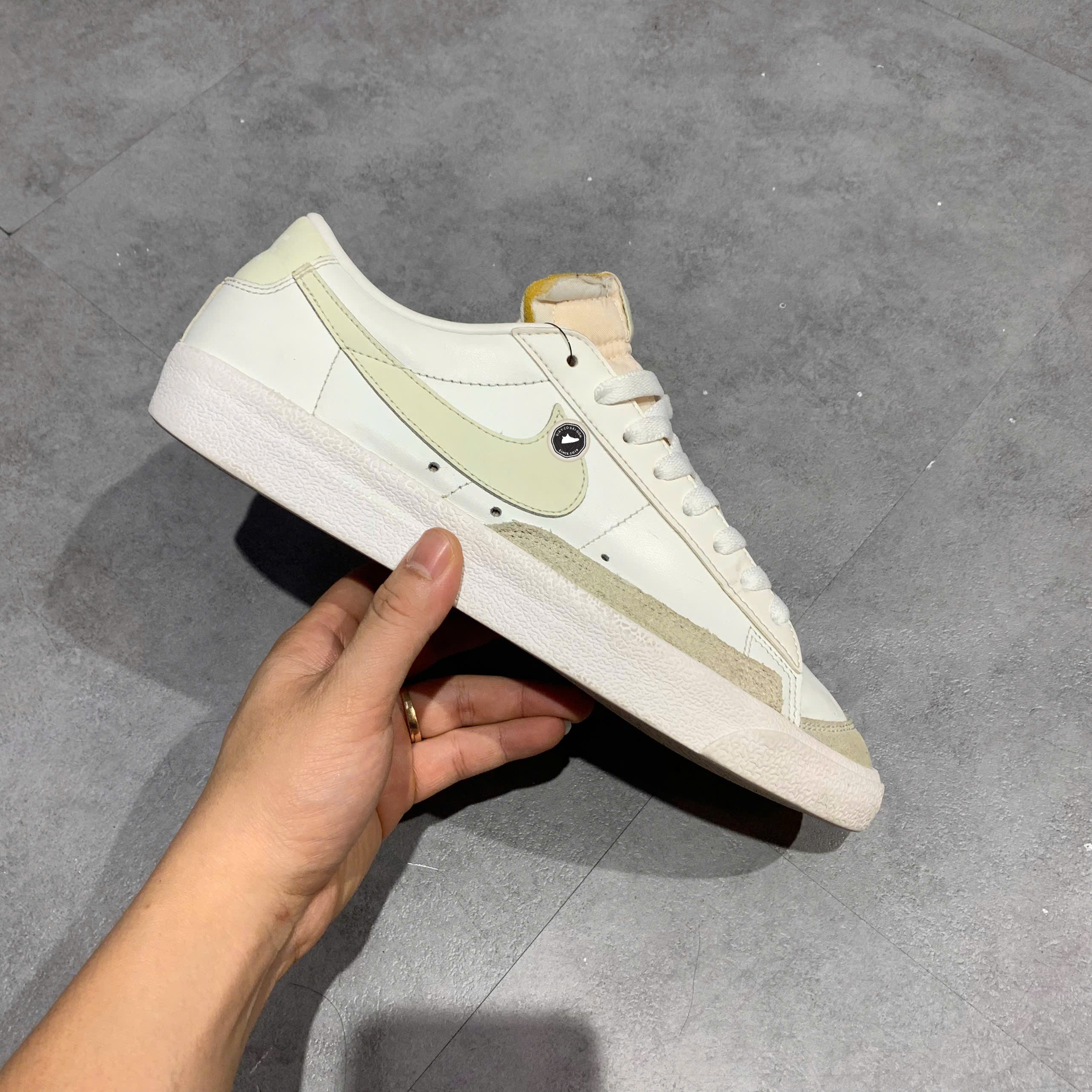 Nike Blazer Low '77 Vintage - DA6364 110 - Size 43 - GIÀY 2HAND CHÍNH HÃNG PVN23185