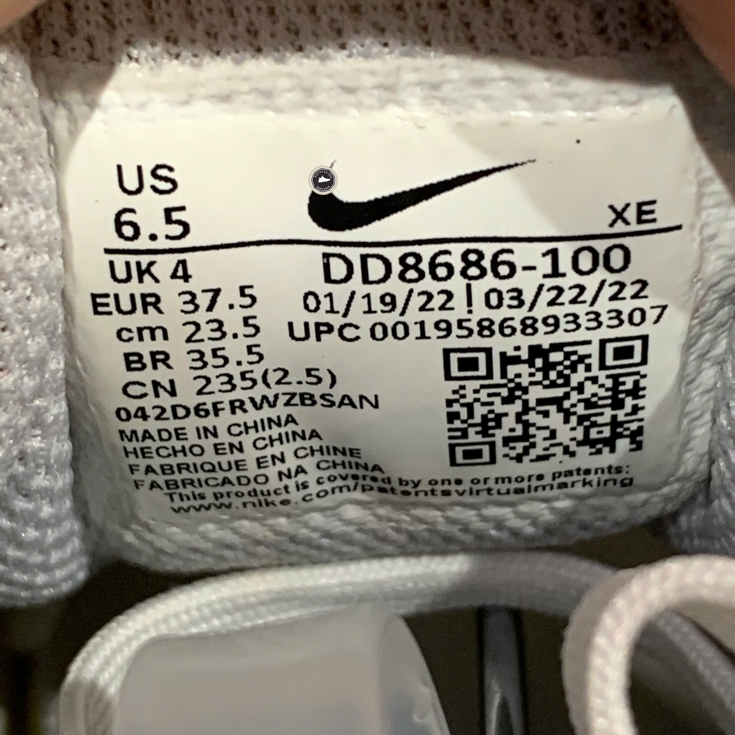 Nike Air Zoom Winflo 9 White Metallic Silver - DD8686 100 - Size 37.5 - GIÀY 2HAND CHÍNH HÃNG PVN23827