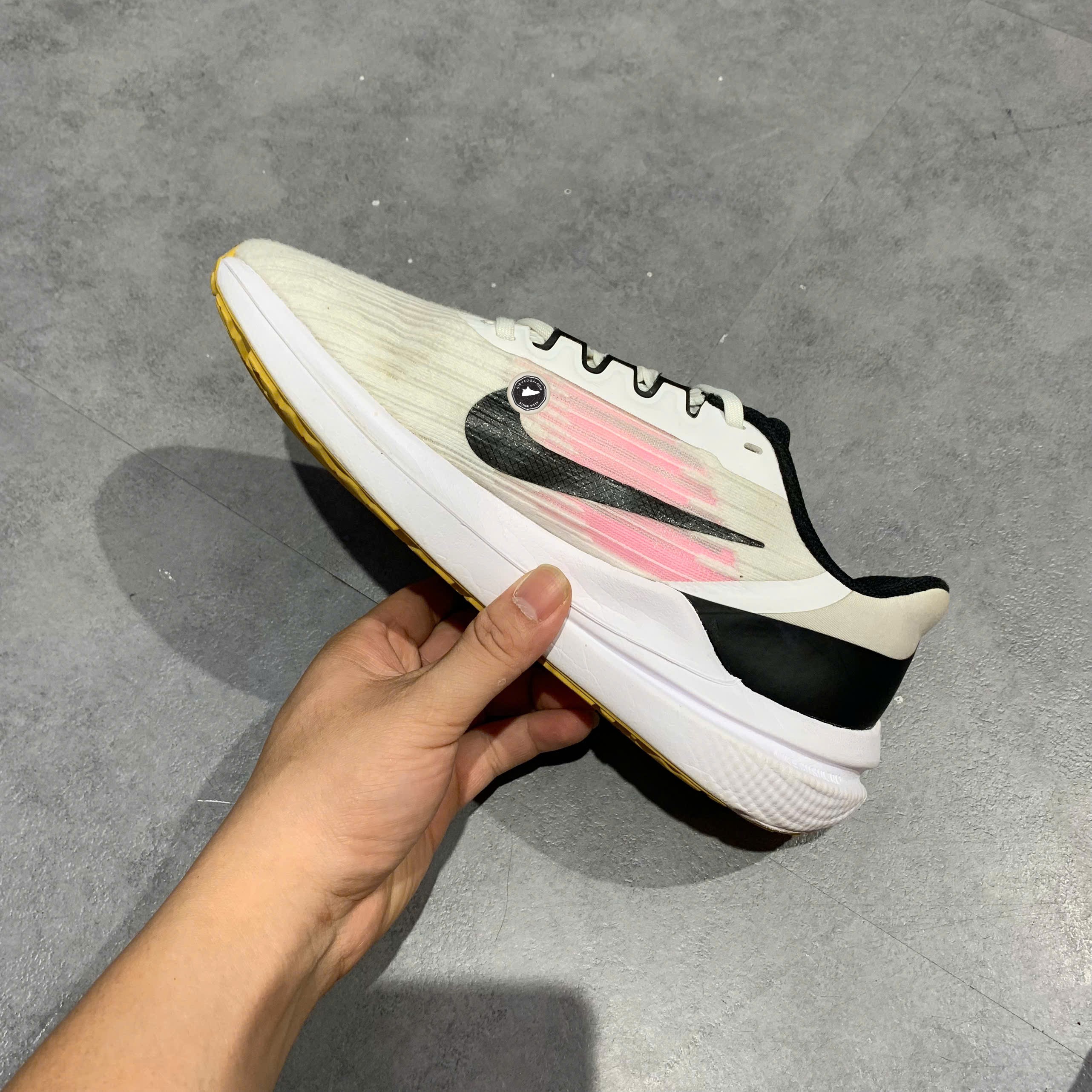 Nike Air Winflo 9 White Pink Spell - DD8686 104 - Size 38.5 - GIÀY 2HAND CHÍNH HÃNG PVN23815