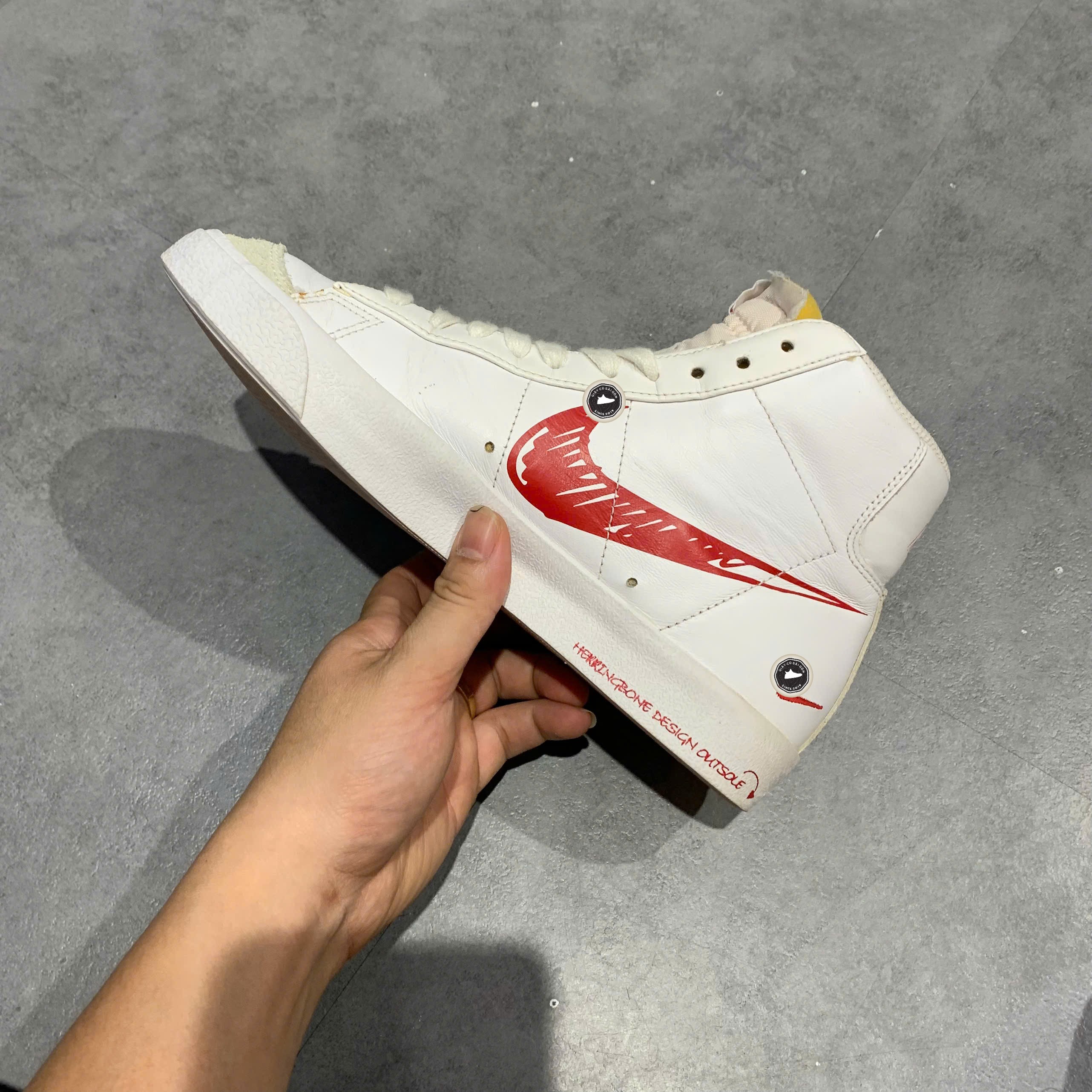 NIKE BLAZER MID ’77 “RED SKETCH” CW7580-100 – SIZE 39 – MÃ PVN23960 – CHÍNH HÃNG