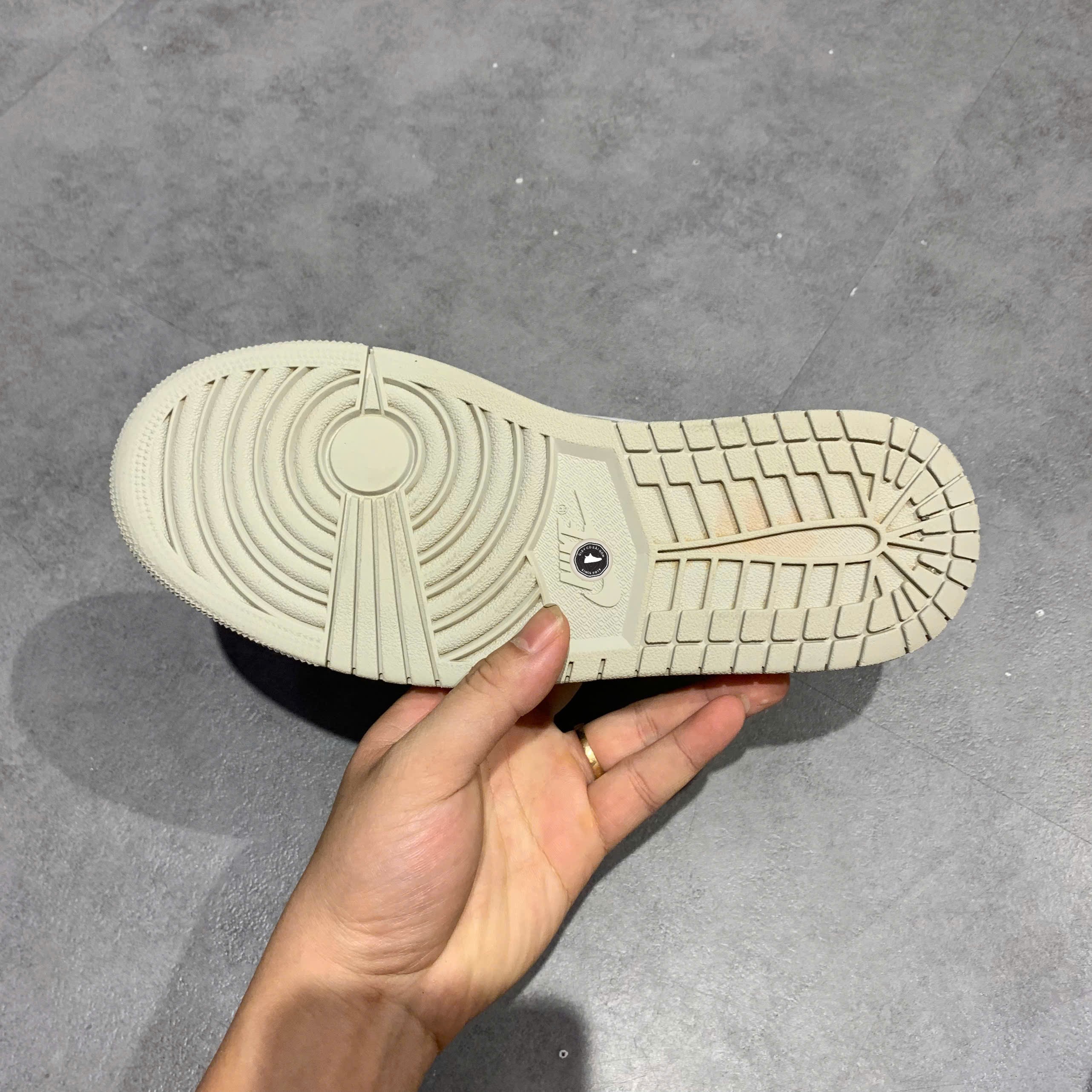 Air Jordan 1 Retro Low OG Black Cement - CZ0790 001 - Size 39 - GIÀY 2HAND CHÍNH HÃNG 23875